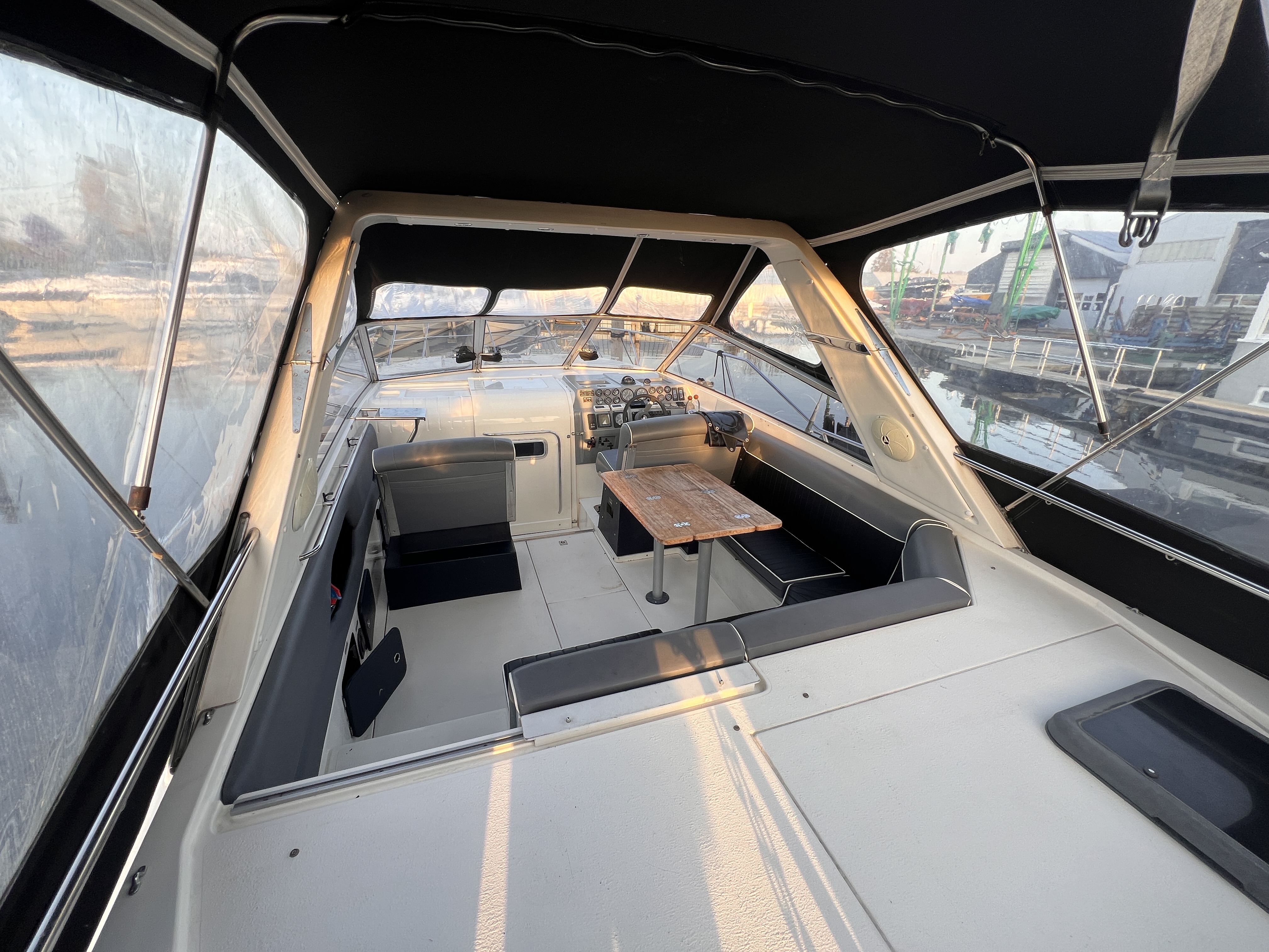 foto: 5 Sunseeker 36