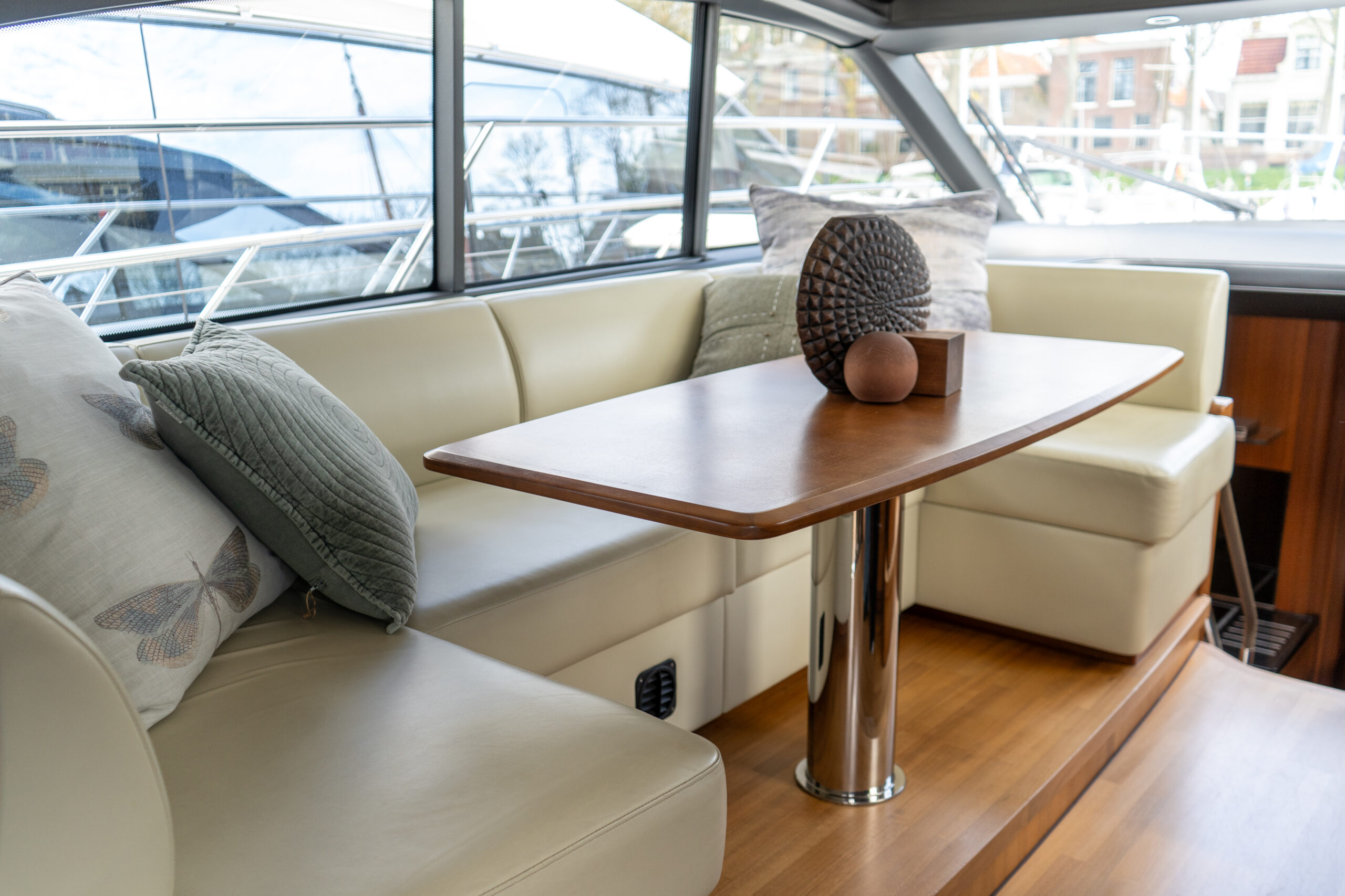 foto: 6 Princess V48