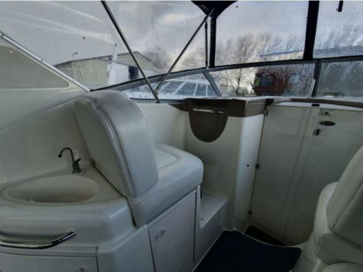 foto: 11 Bayliner 305 CIERA