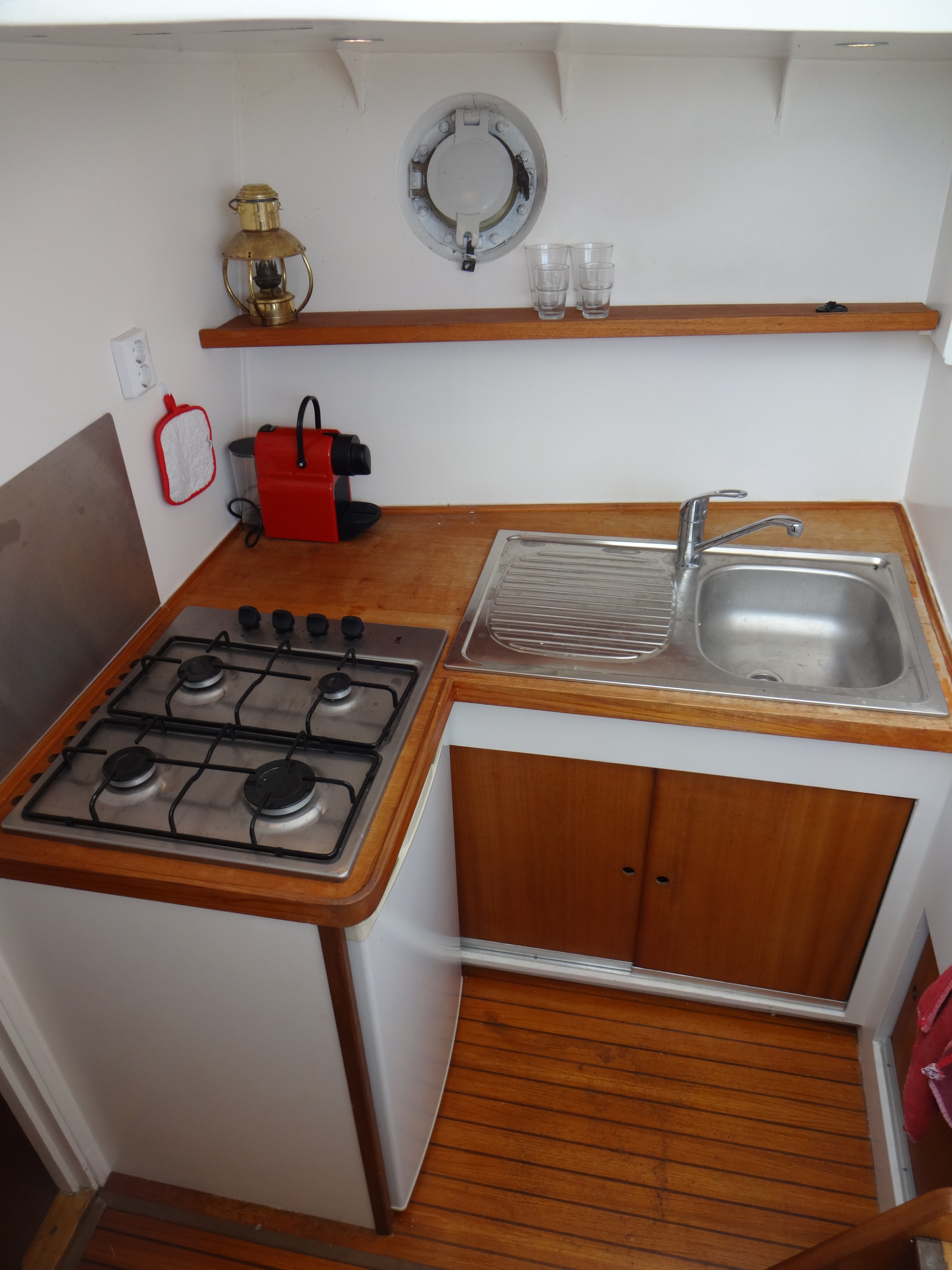 foto: 10 Akerboom Bakdekkruiser 1500
