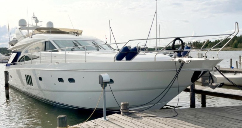 hoofdfoto: 1 Princess 37 Flybridge