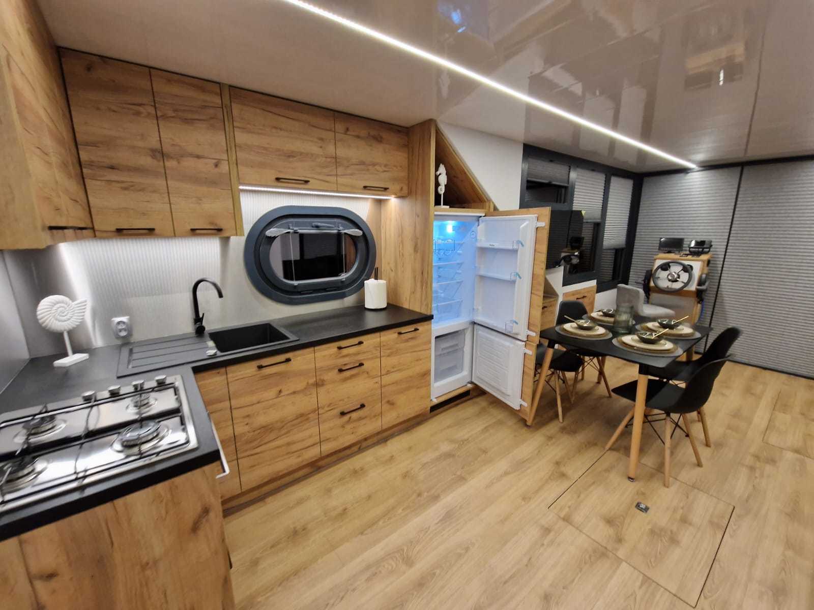 foto: 5 Campi PER DIRECT 460 Complete Houseboat