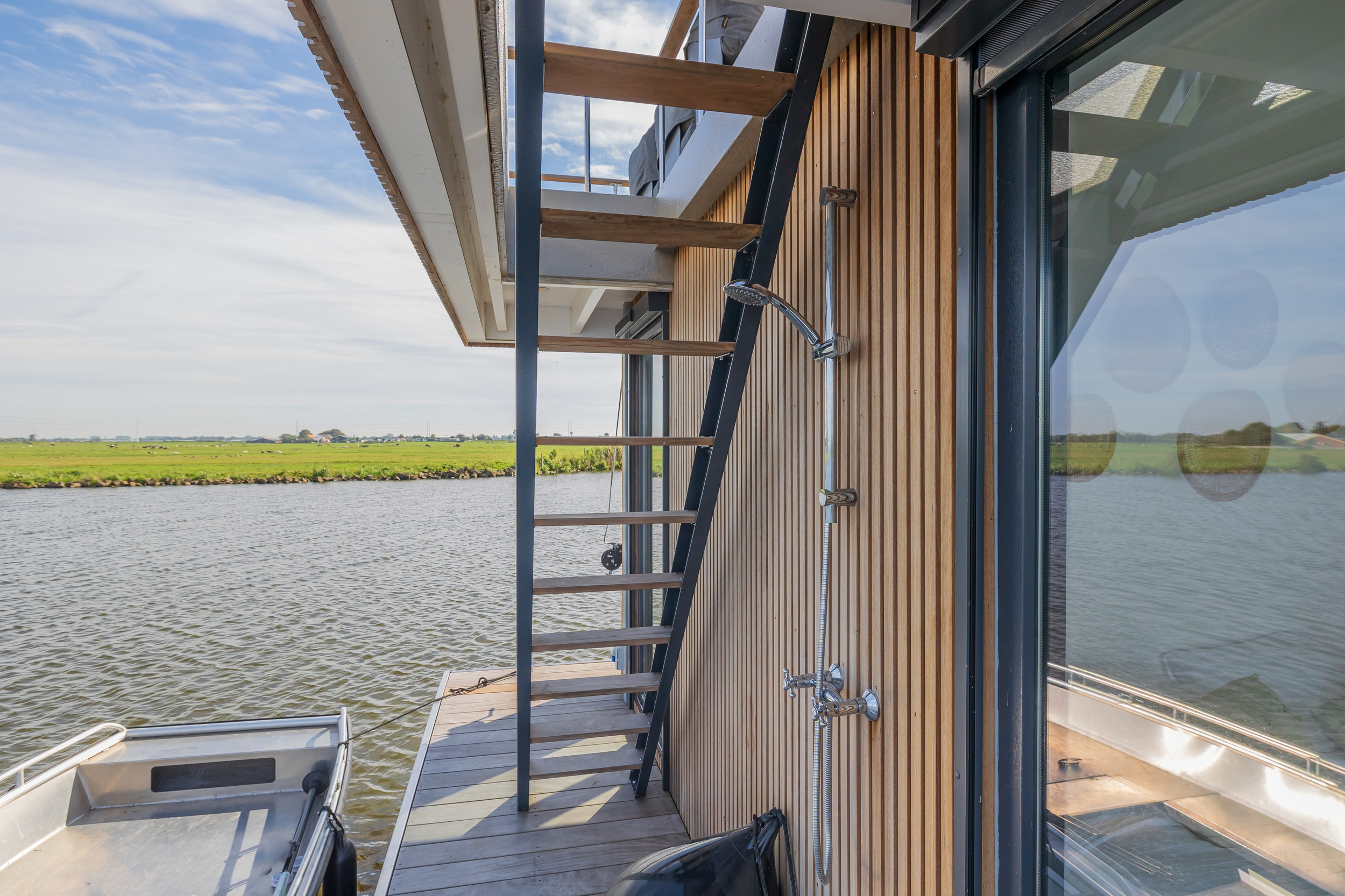 foto: 10 Surla Houseboat 15 Volledig Elektrisch With Charter