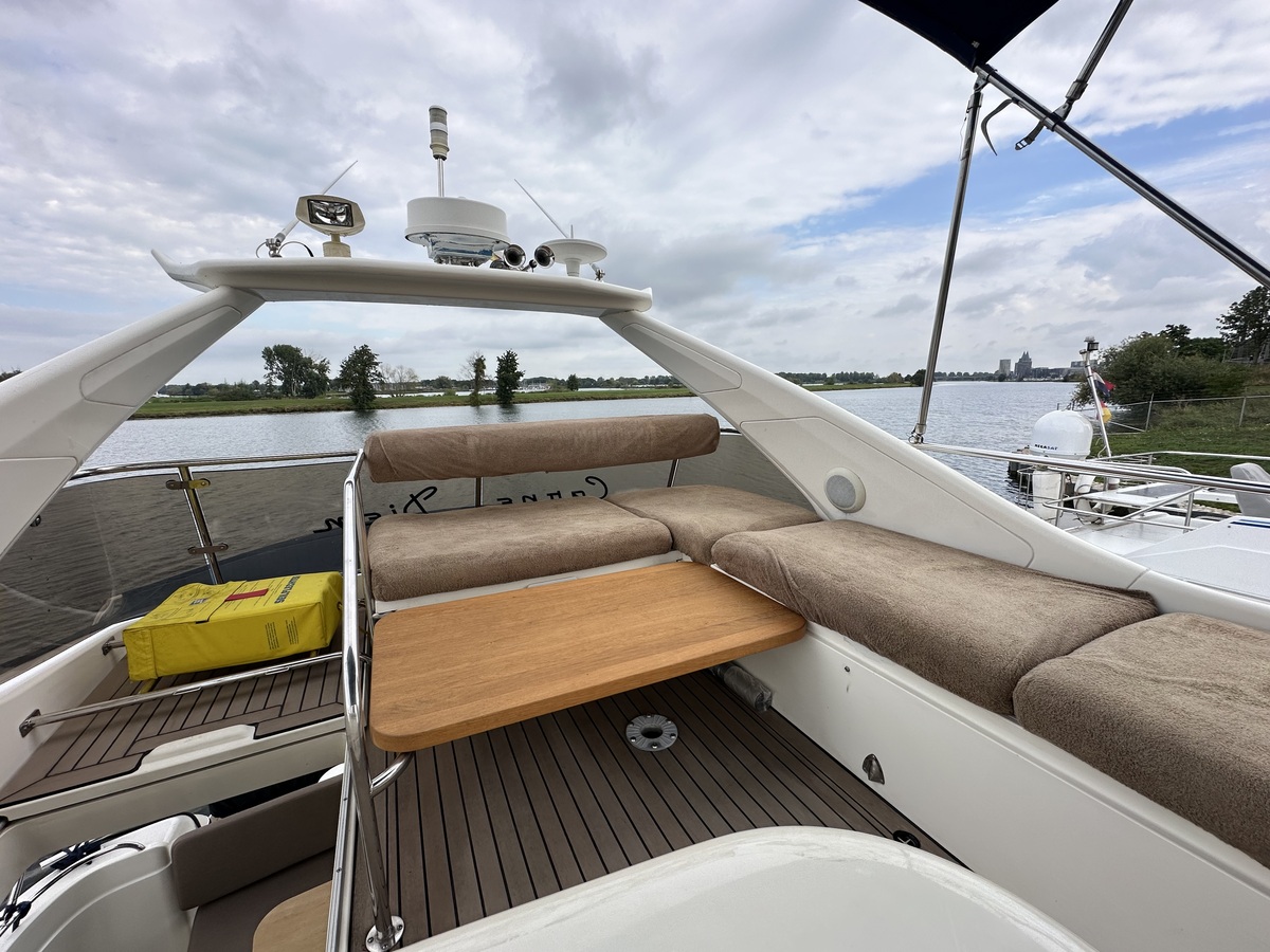 foto: 8 Sunseeker Manhattan 48