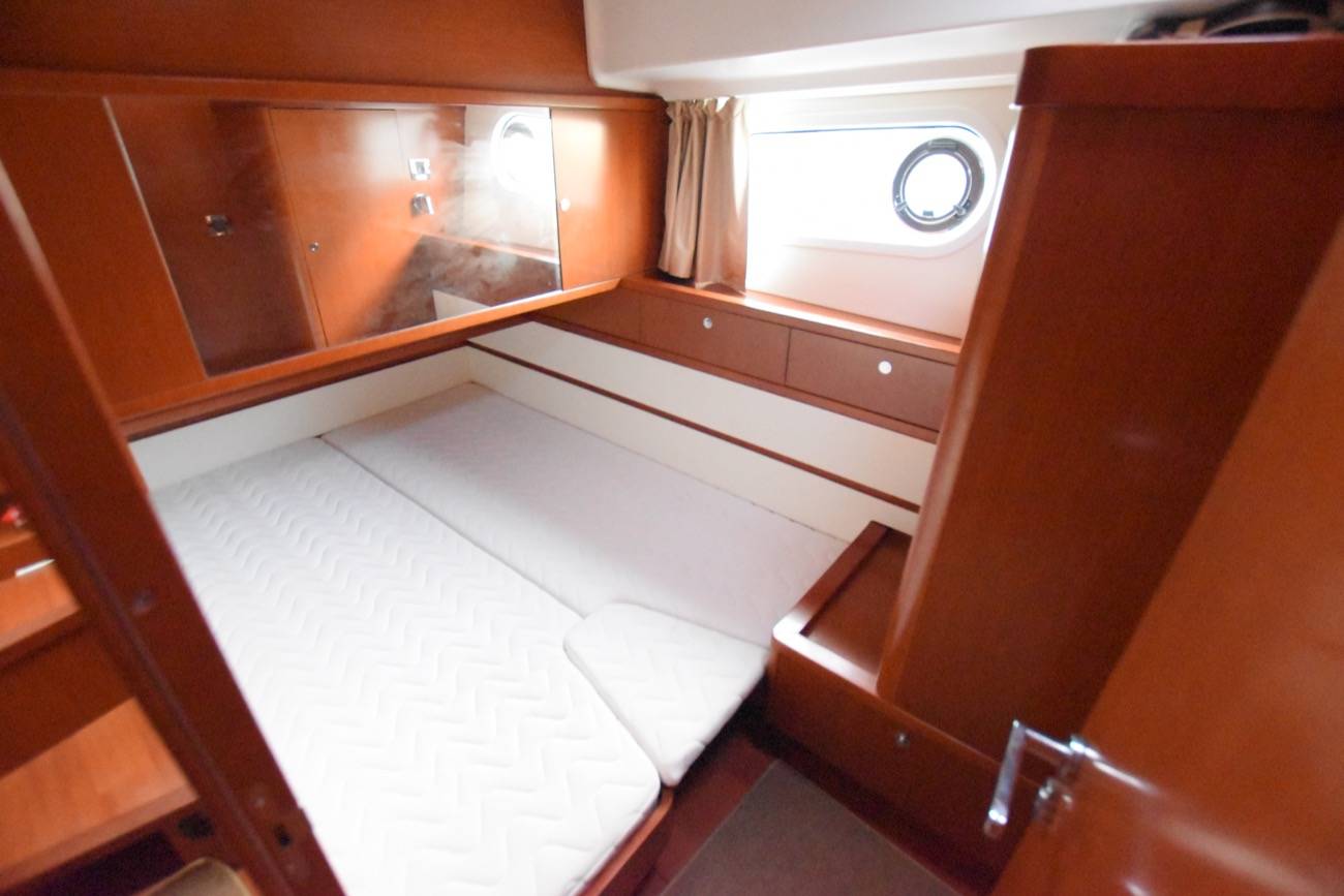 foto: 8 Beneteau Swift Trawler 44