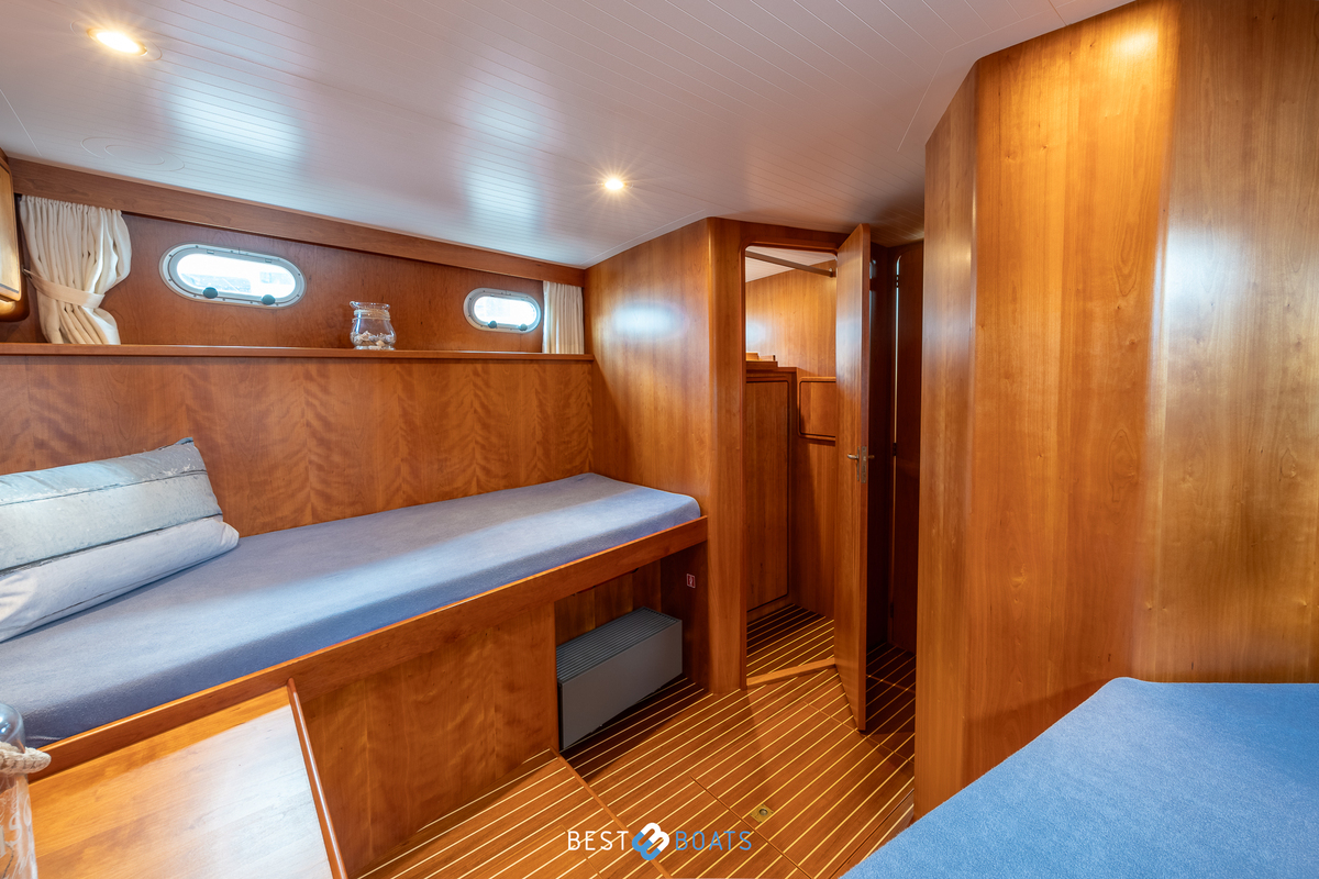 foto: 7 Linssen  Grand Sturdy 410 AC 