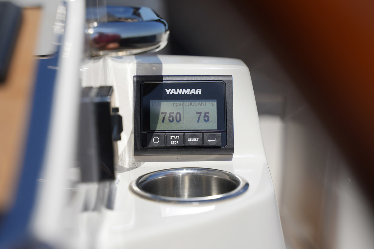 foto: 17 Interboat Intender 820