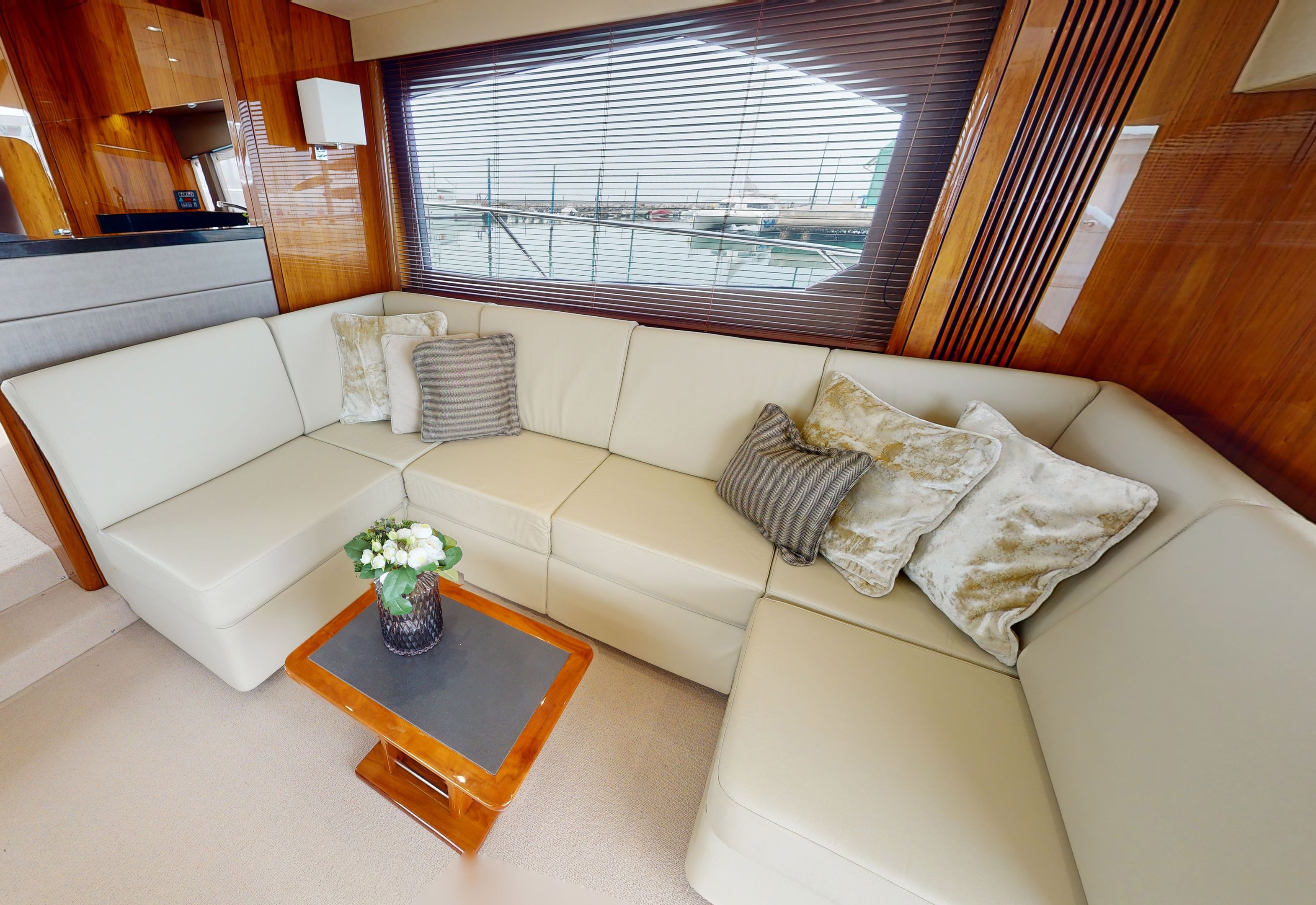 foto: 7 Sunseeker 65 Manhattan