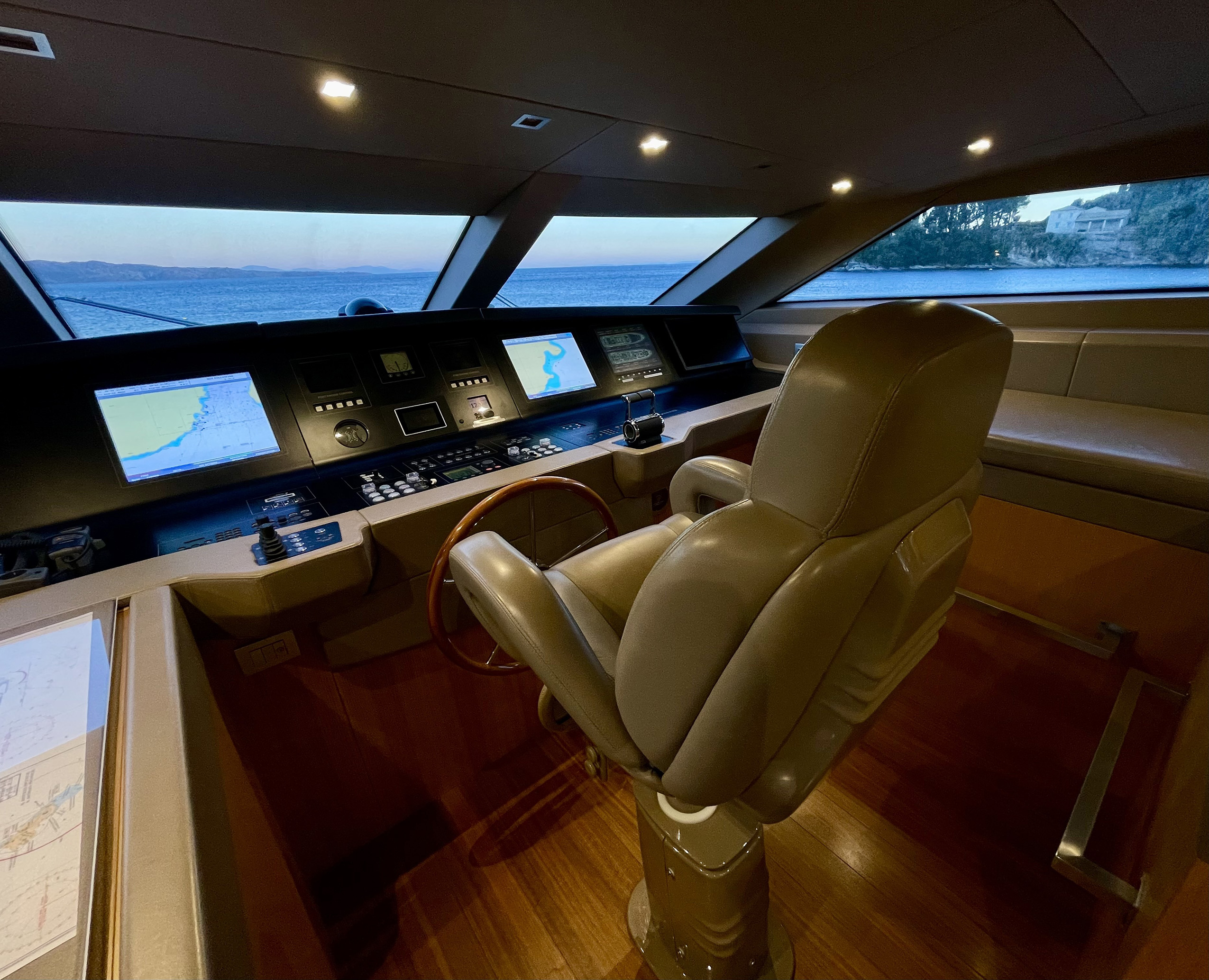 foto: 27 Sanlorenzo SL104 M/Y ST BARTH