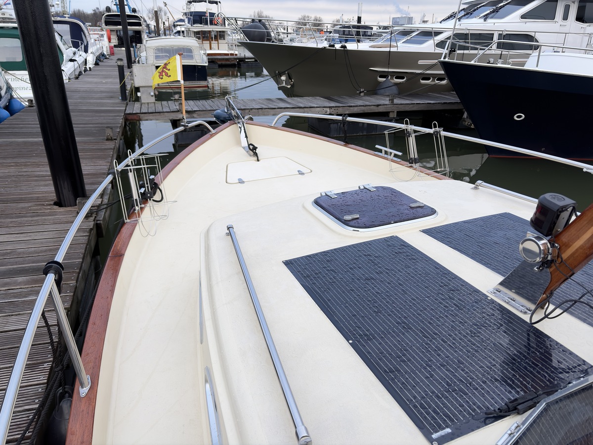 foto: 6 Antaris  Mk 825 