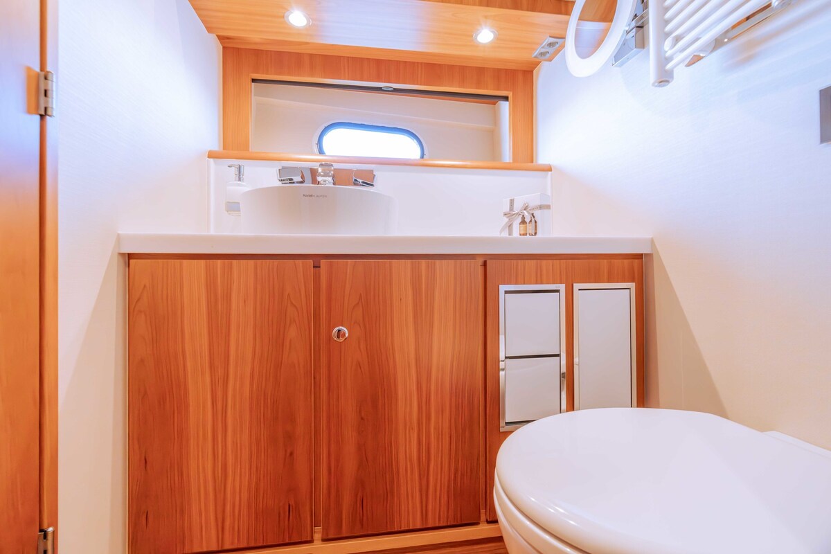 foto: 50 Linssen Grand Sturdy 590 AC Wheelhouse L-Class