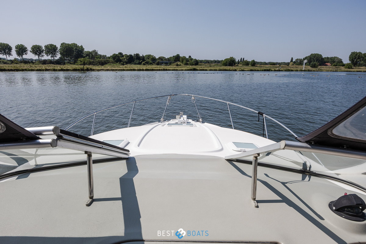 foto: 8 Bayliner 285 SB