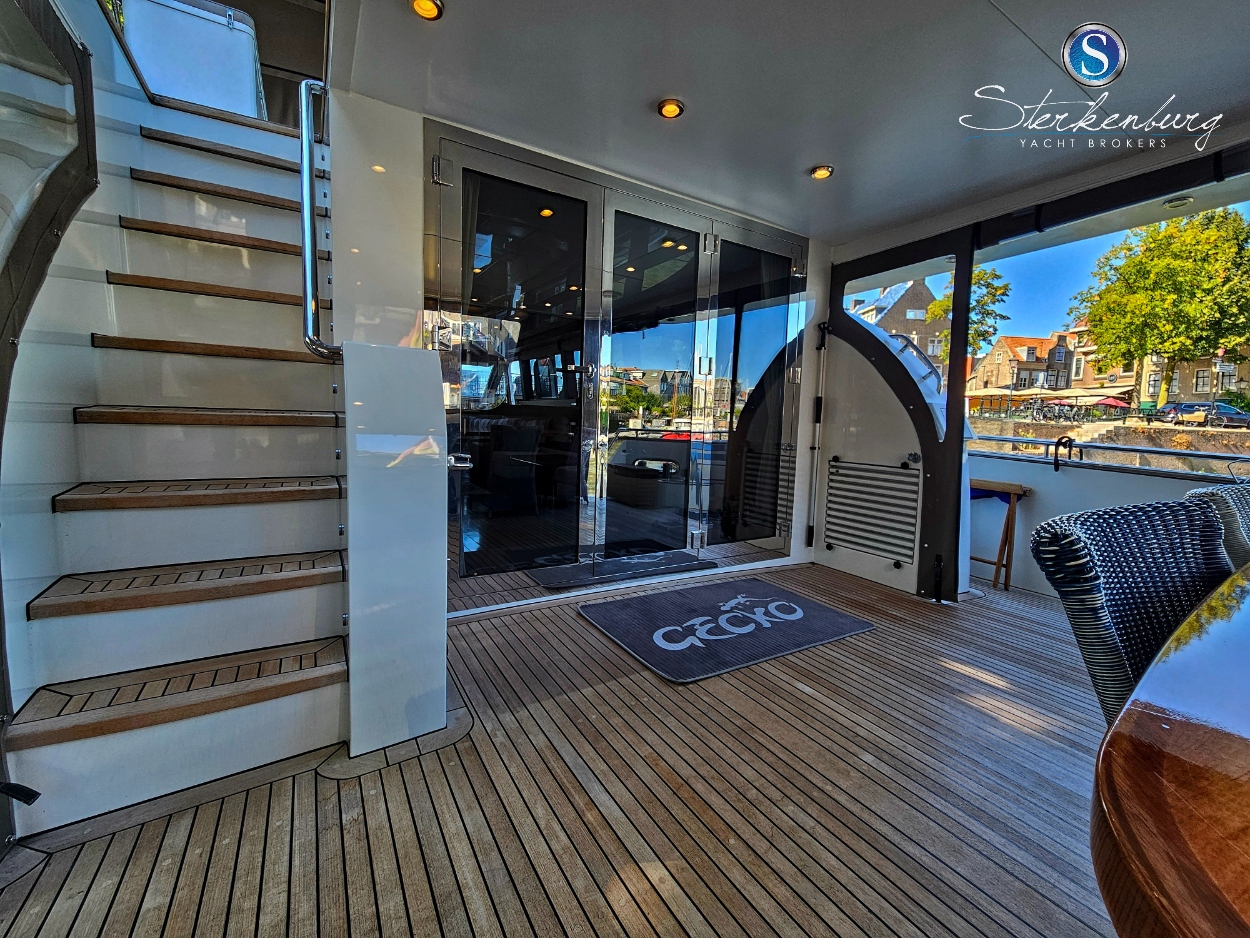 foto: 8 Van der Valk Continental II 2300 ALU-IPS