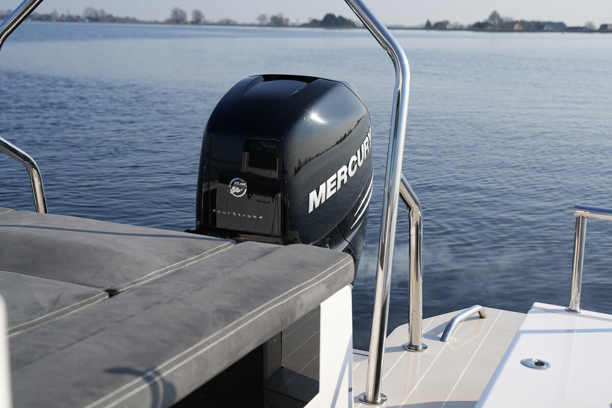 foto: 10 Axopar 28 Cabin - AC