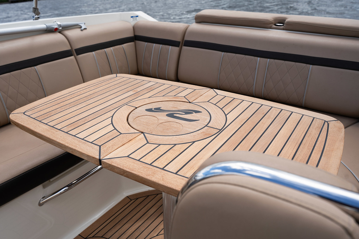 foto: 15 Sea Ray Sun Sport 250