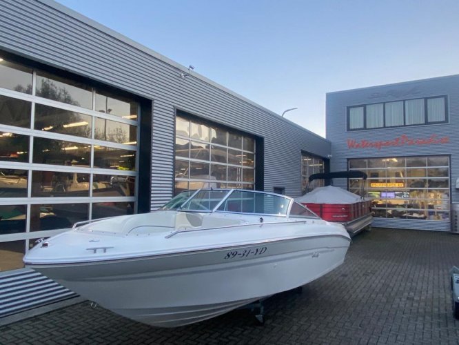 foto: 7 Sea Ray 210 Bowrider