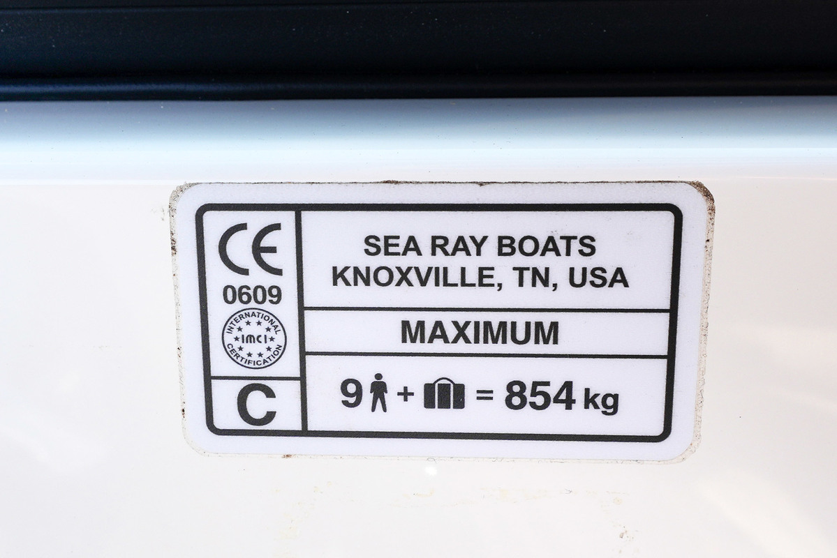foto: 15 Sea Ray Sundancer 290