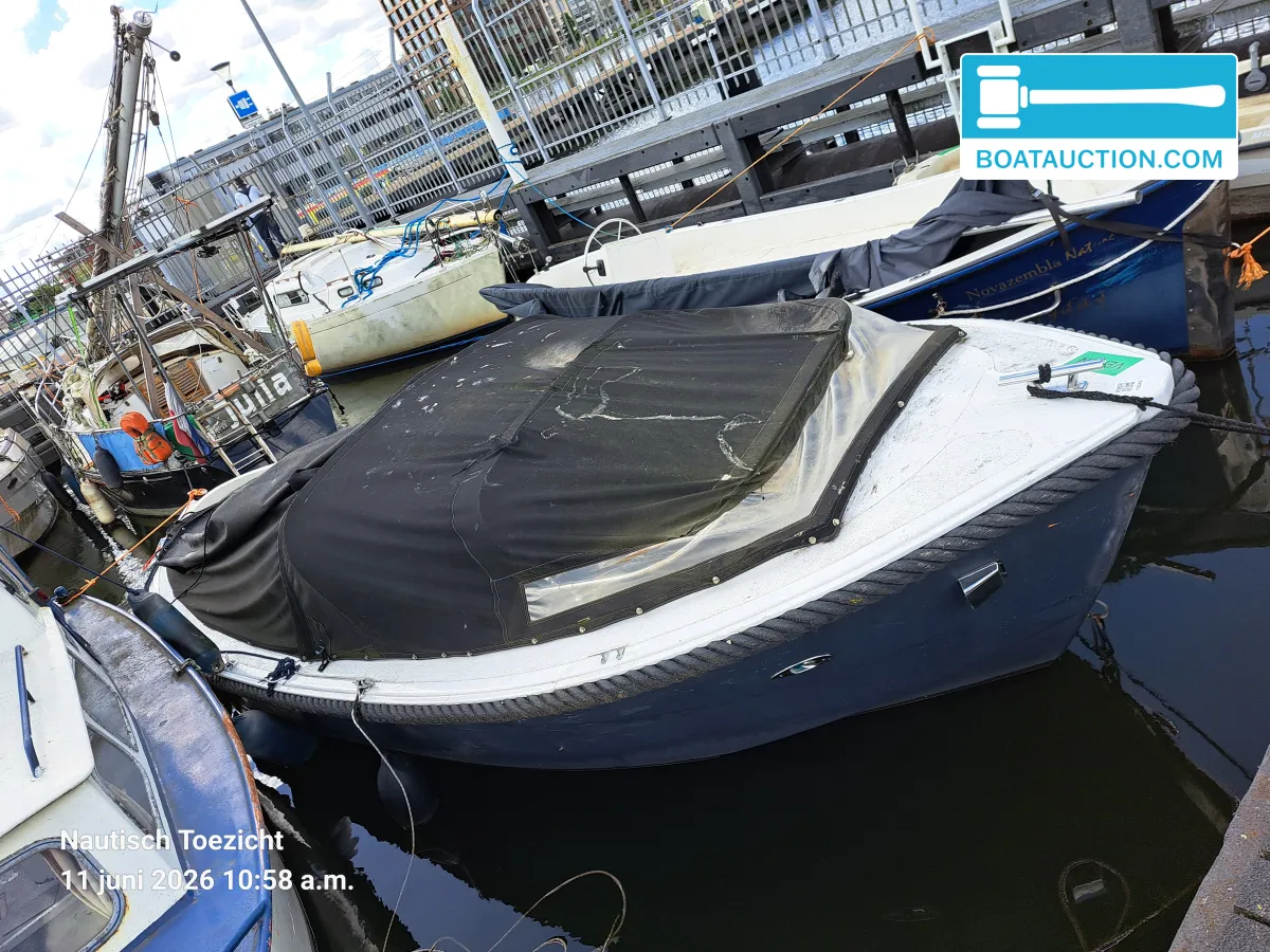 foto: 6 Sloep 700