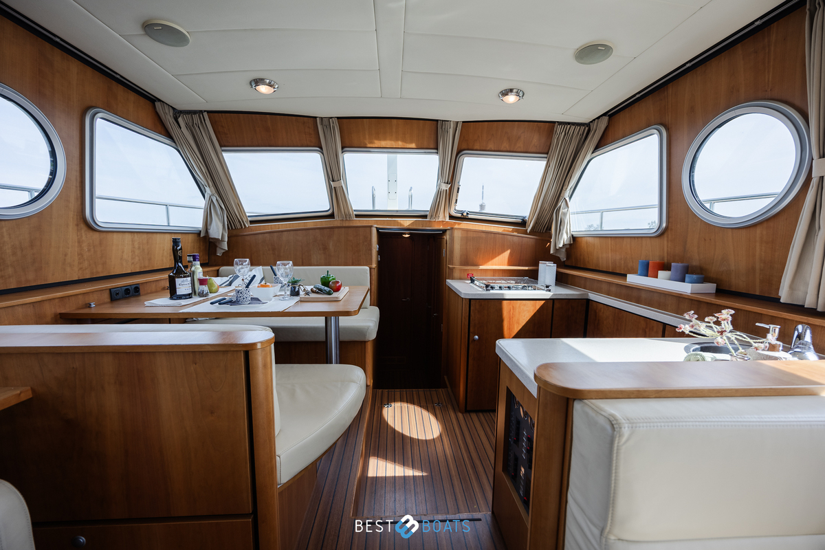 foto: 15 Linssen Grand Sturdy 43.9 AC