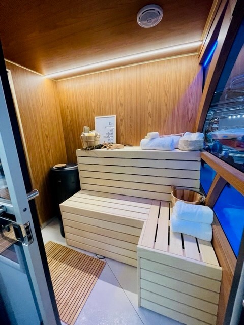 foto: 6 Houseboat Holiday HB 39 Elektrisch En Hybride + Sauna