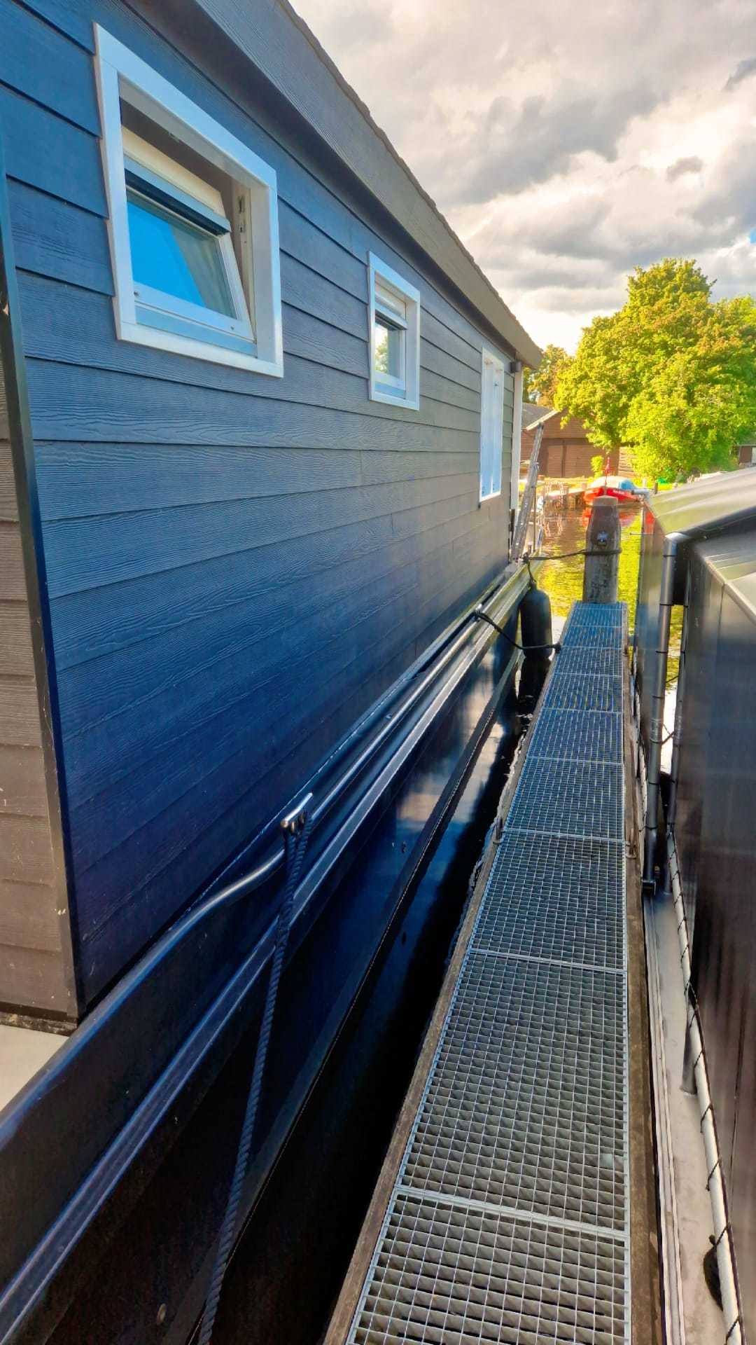 foto: 28 HOMESHIP VaarChalet In Amsterdam 1250D Luxe Houseboat