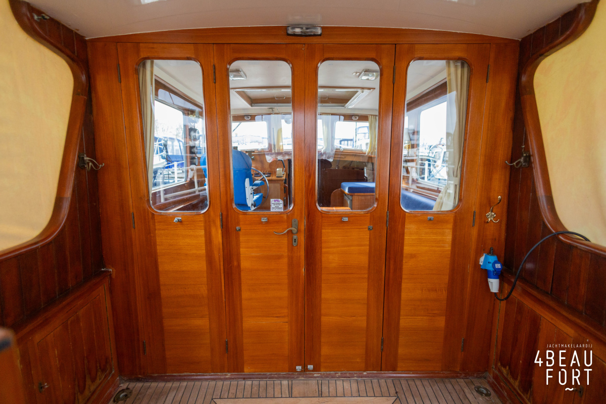 foto: 9 Klaassen vlet  1020 OK-AK