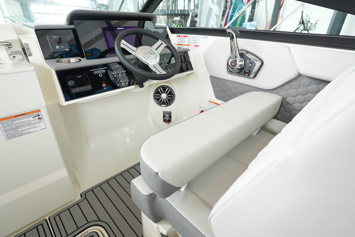 foto: 44 Sea Ray SDX 250