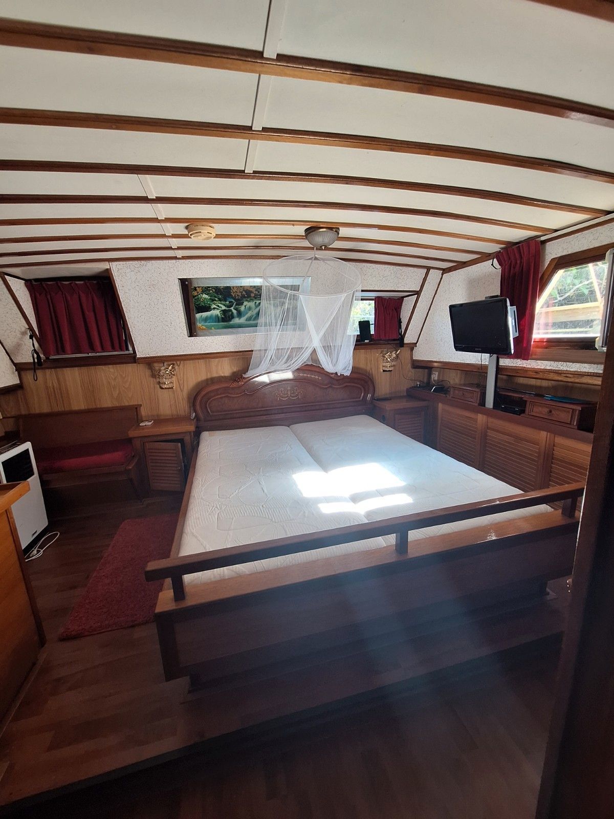 foto: 15 Motorkruiser 1800 AK