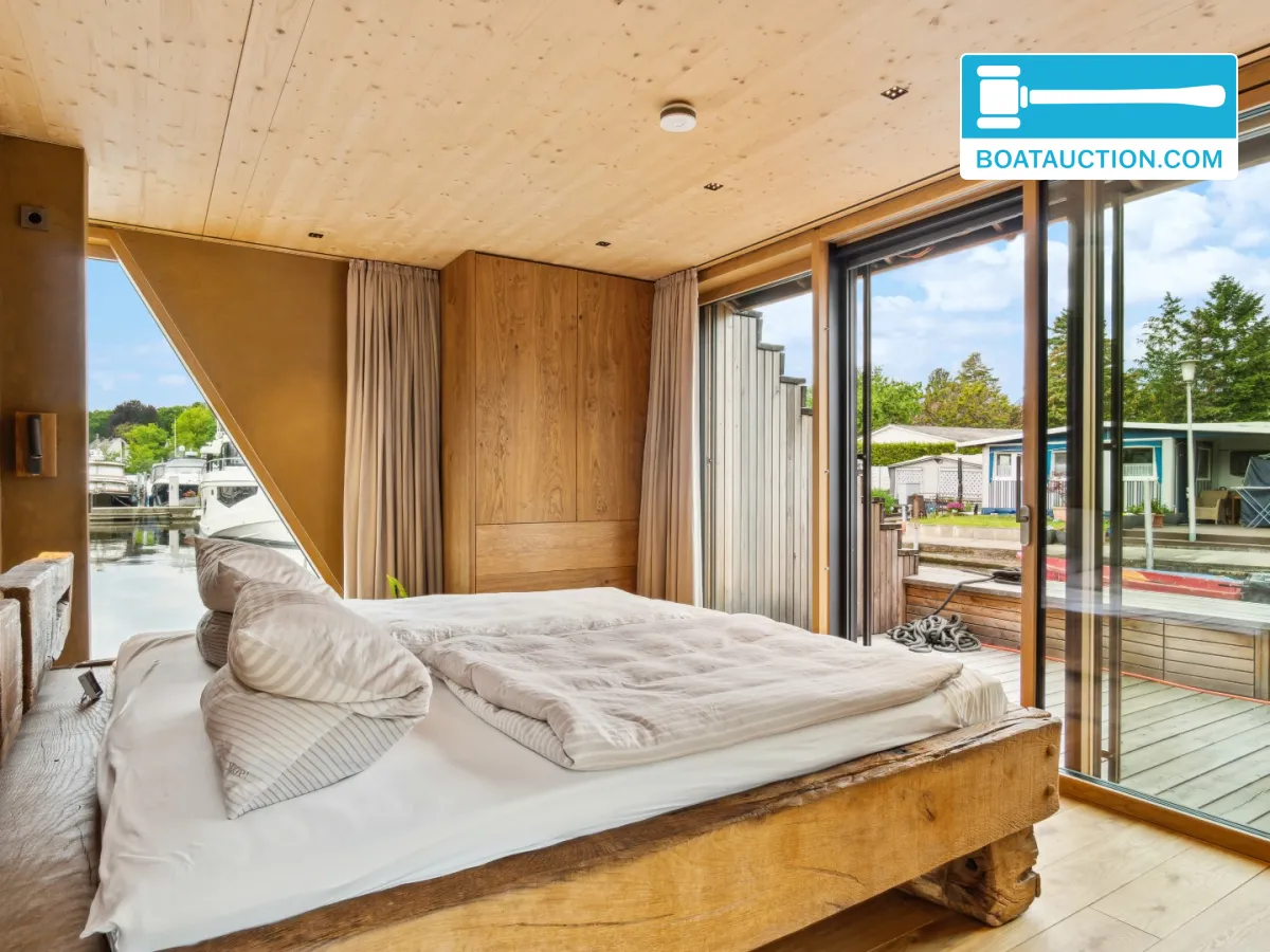 foto: 23 WSM Hausboot