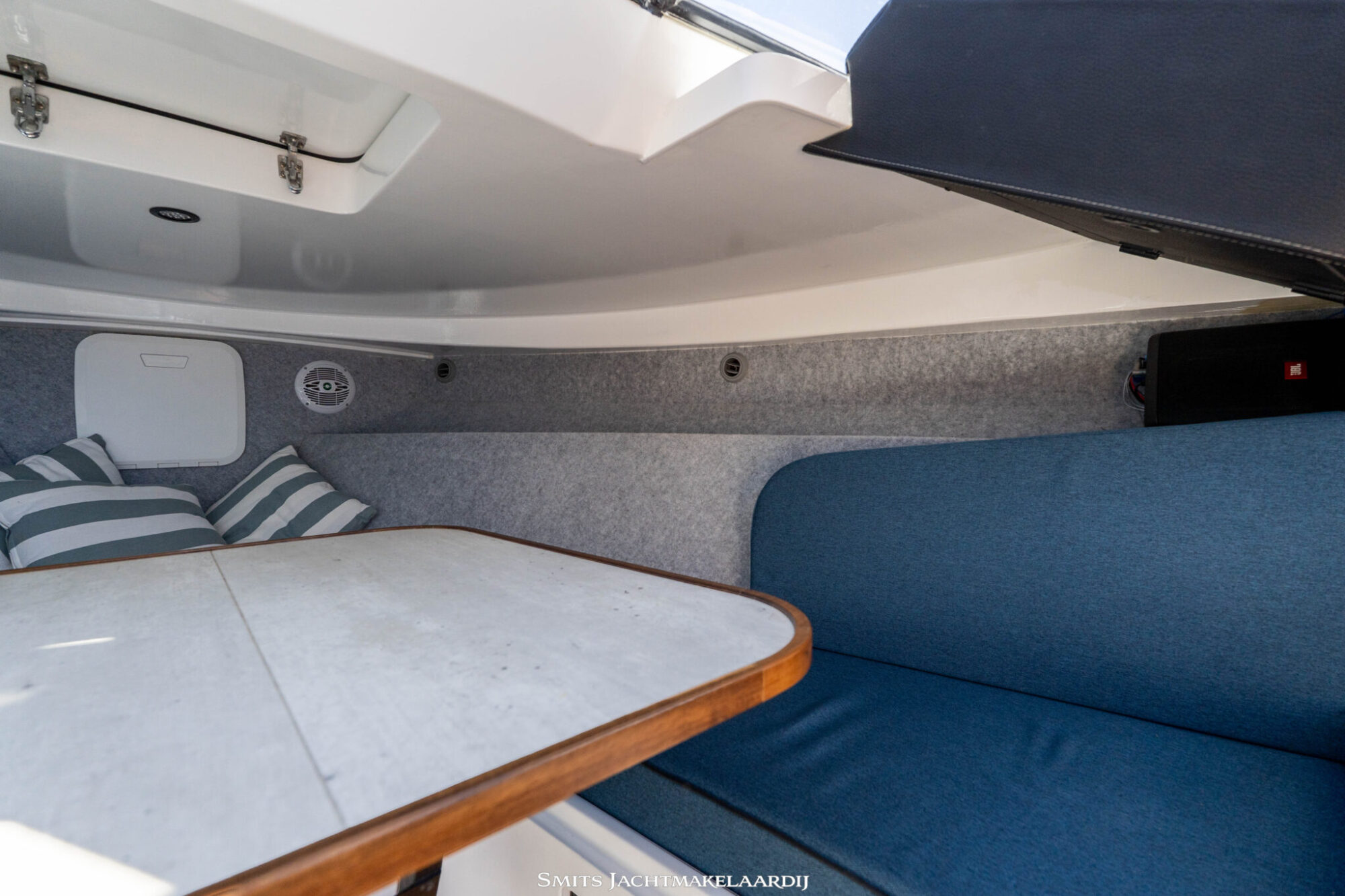 foto: 9 Bertram Bertram 25