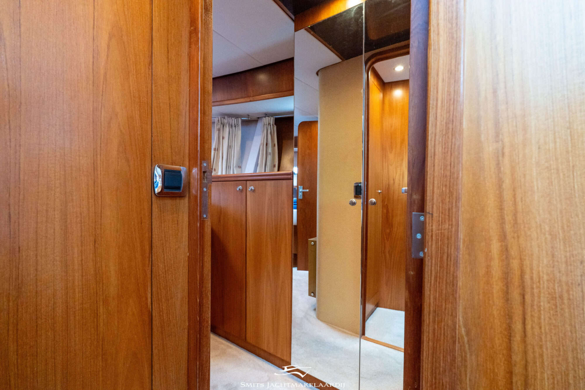 foto: 26 Van der Valk Valk Continental 15.50 Cabrio