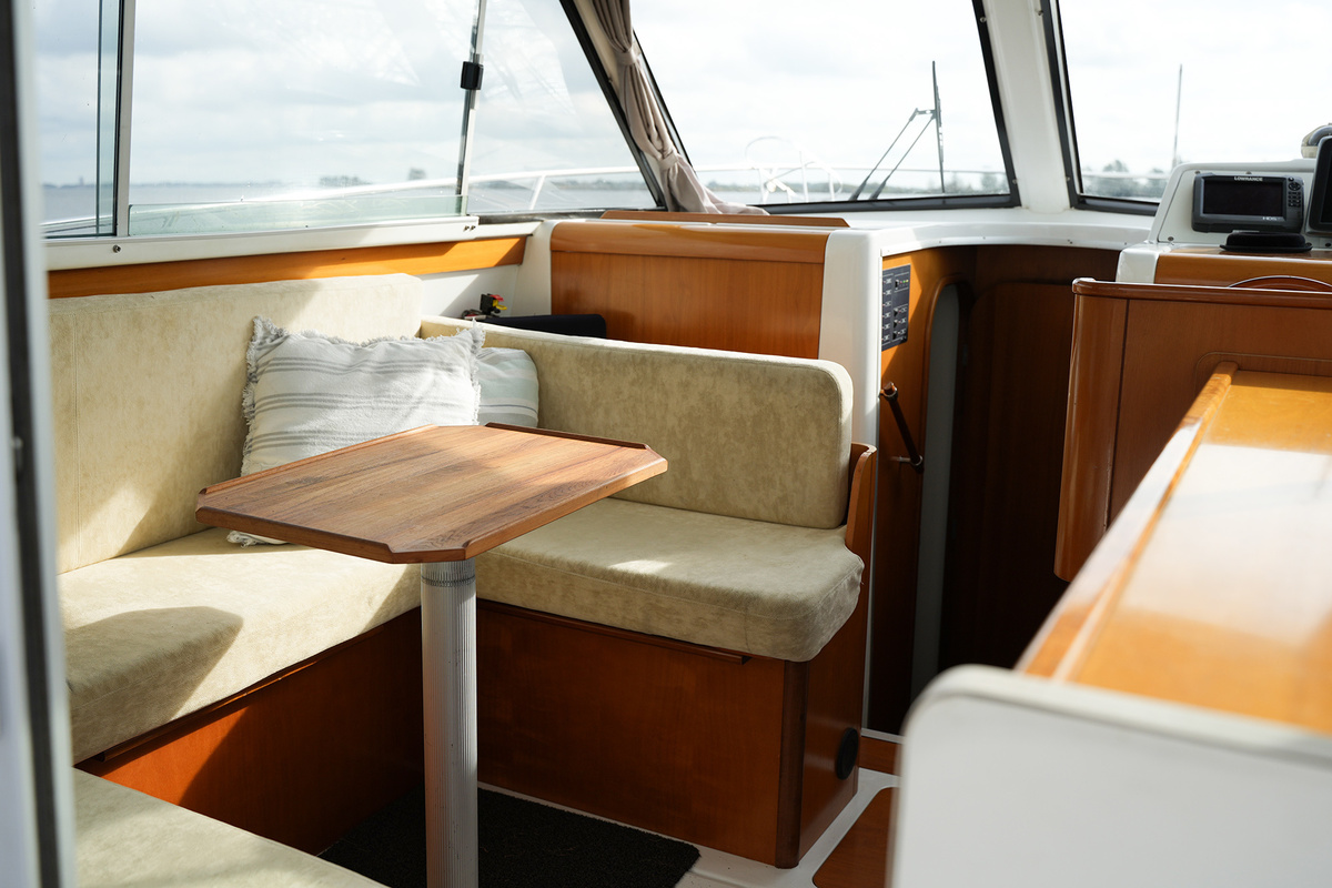 foto: 14 Beneteau Antares Serie 9