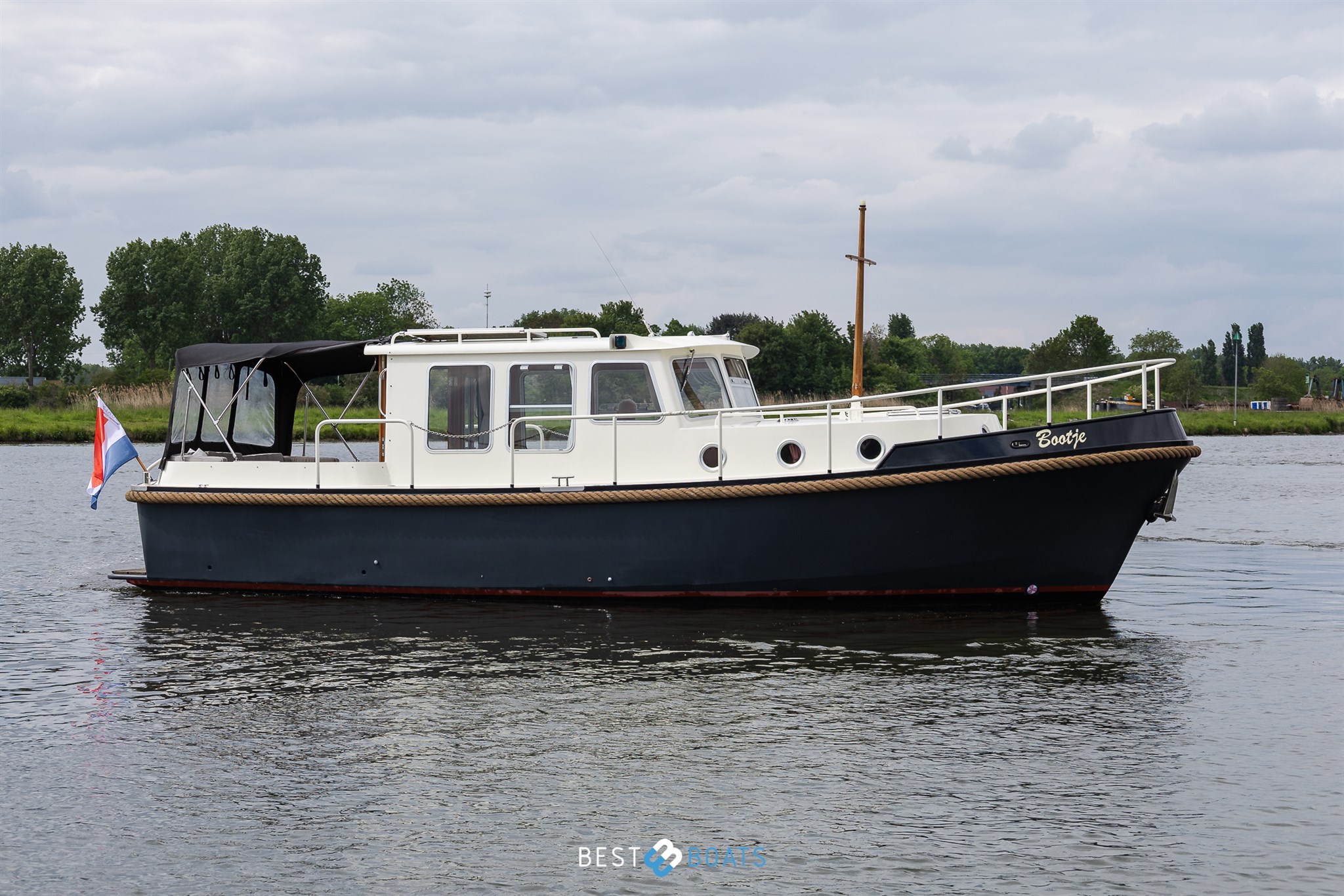 hoofdfoto: 1 Vripack Yachting 965 OK