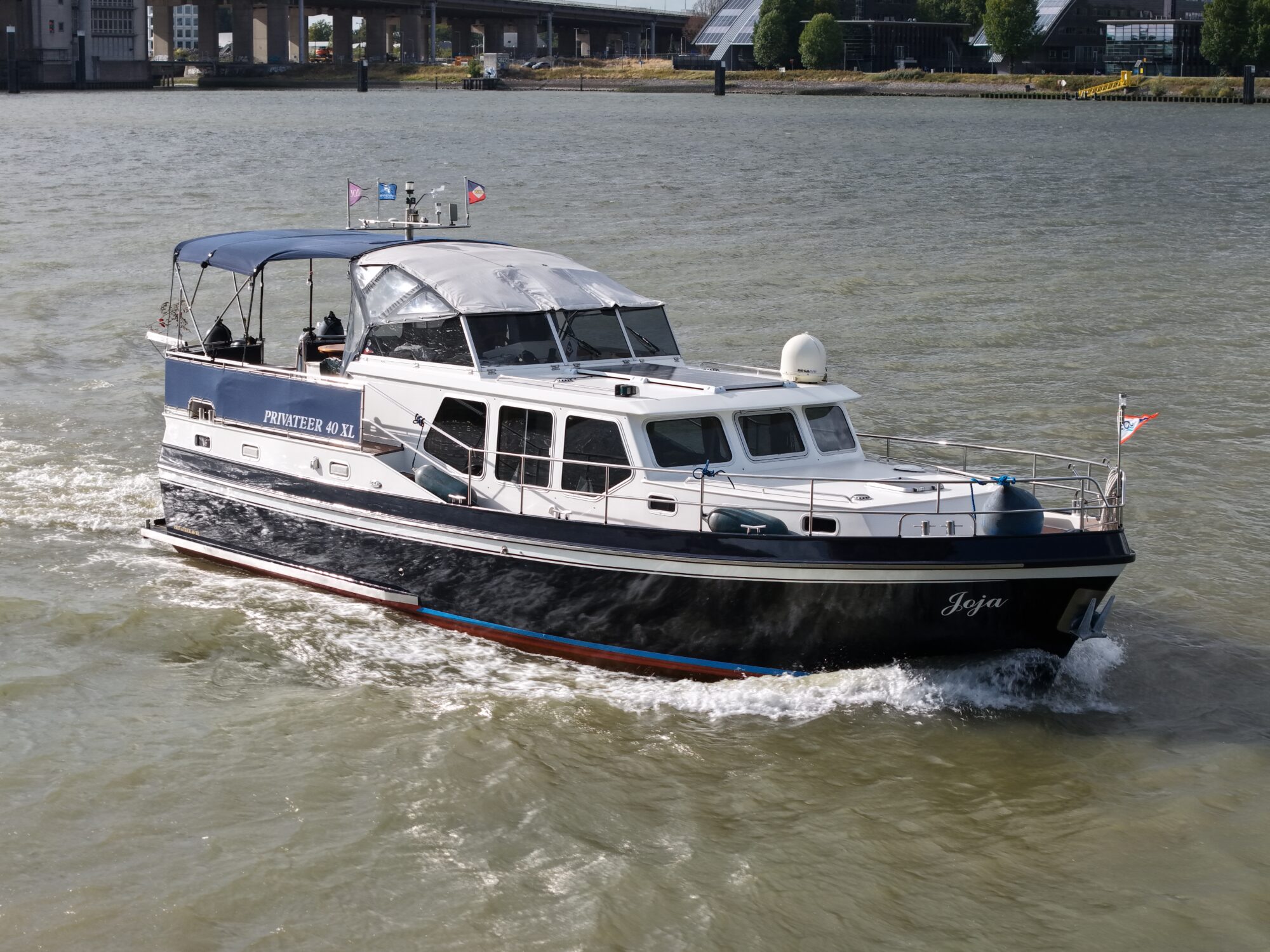 foto: 23 Privateer Privateer 40 XL Cabrio