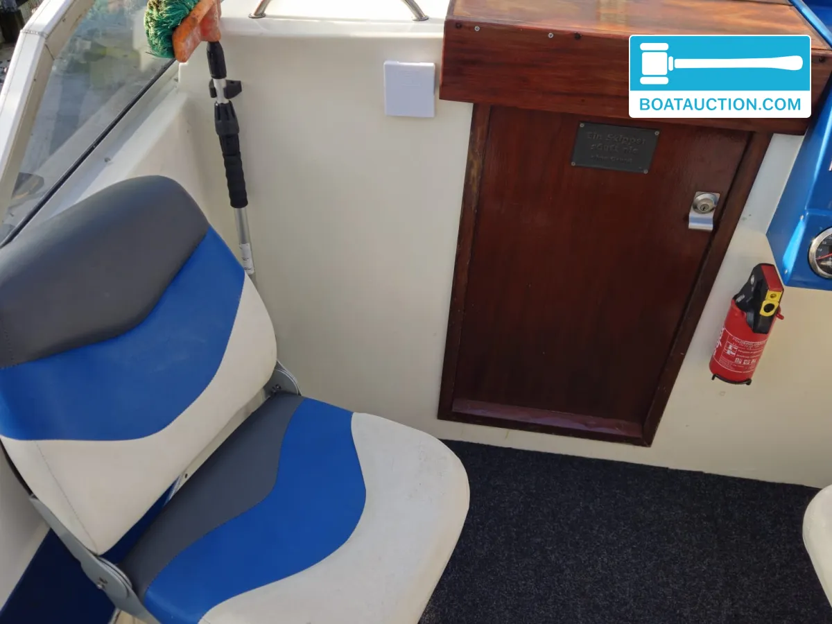 foto: 32 Fairline 21 Weekender