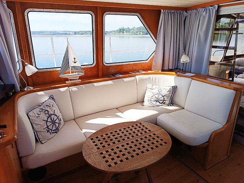 foto: 6 Valk Challanger 42 Flybridge