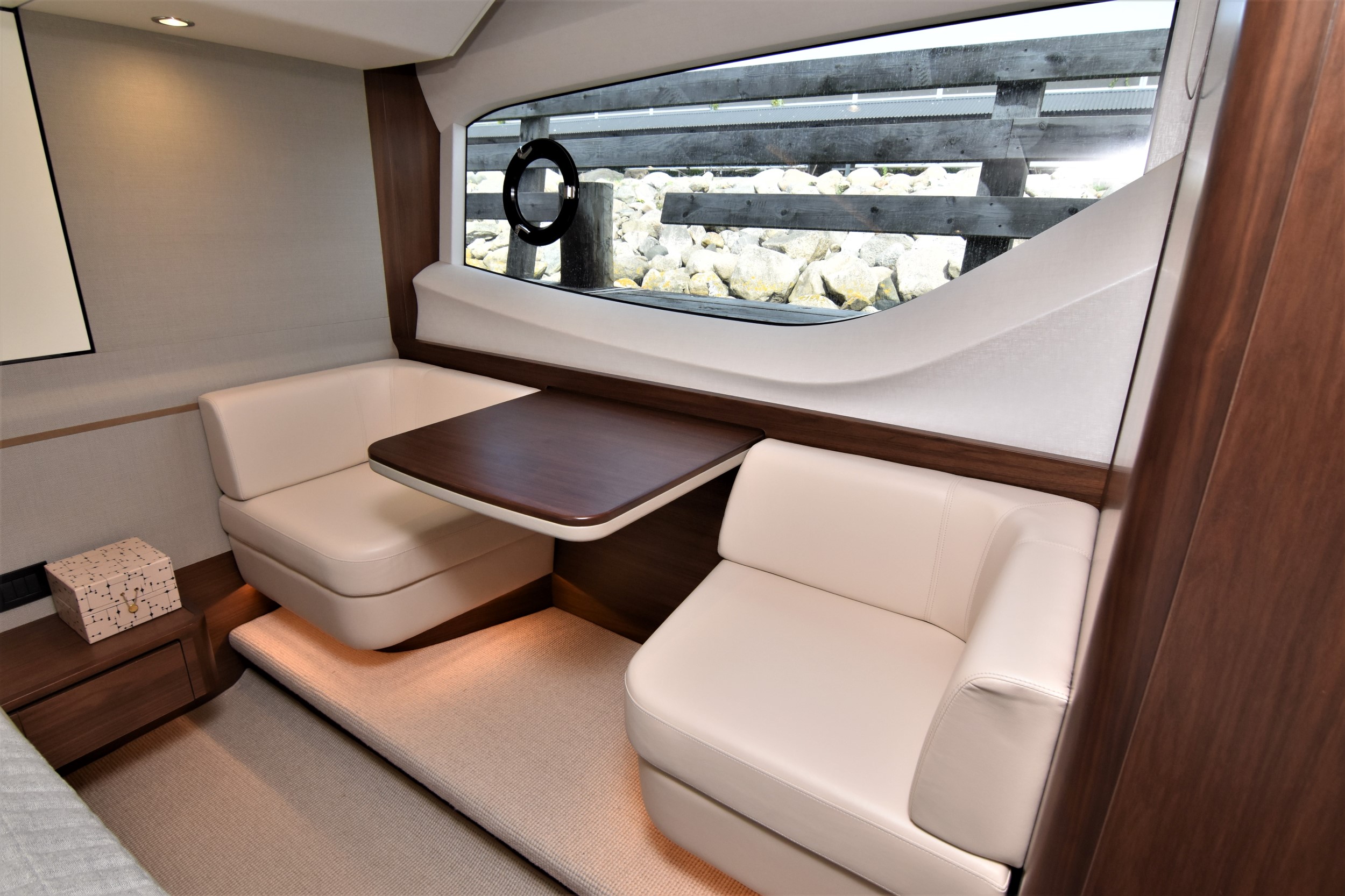 foto: 10 Princess  F55