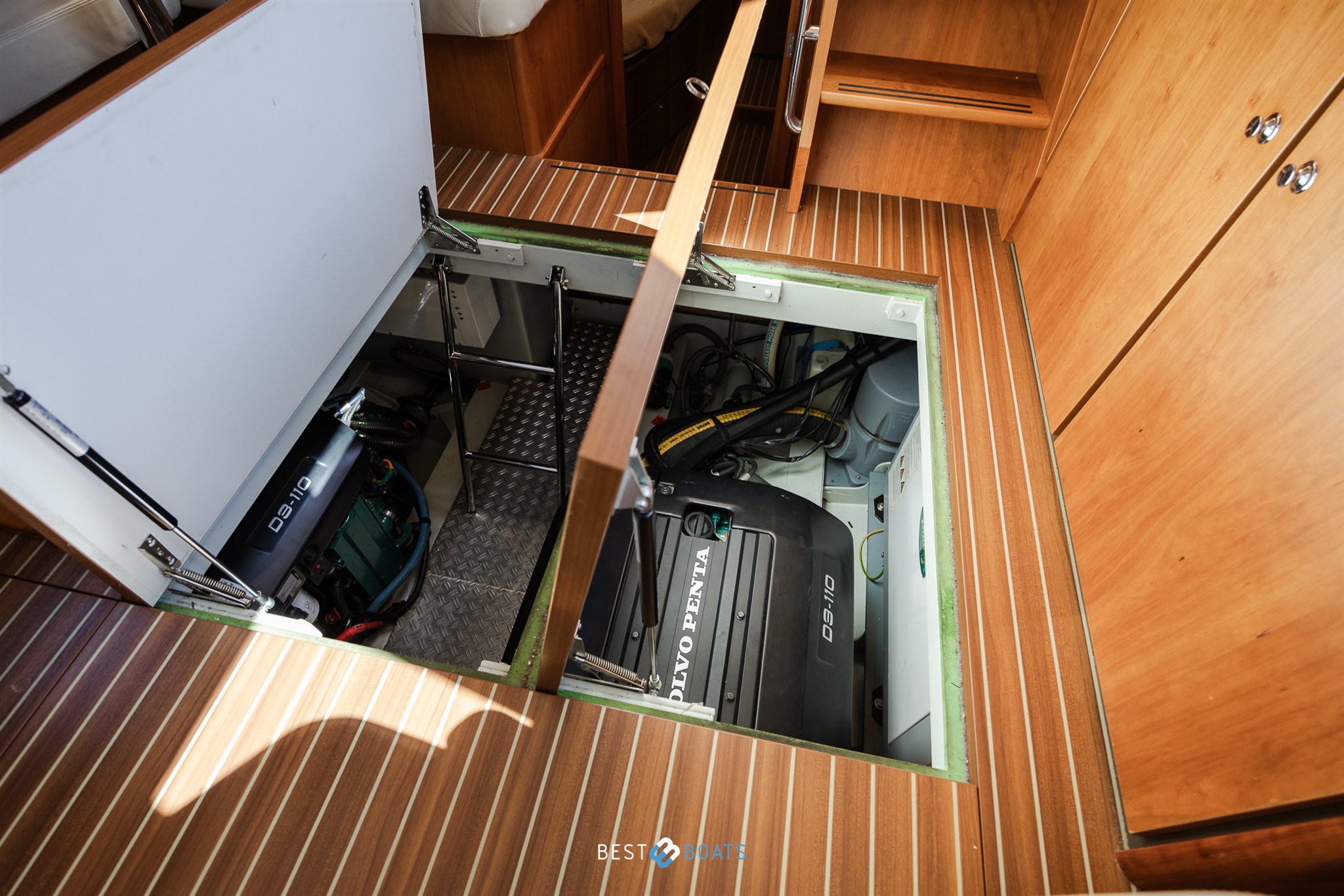 foto: 12 Linssen Grand Sturdy 43.9 AC