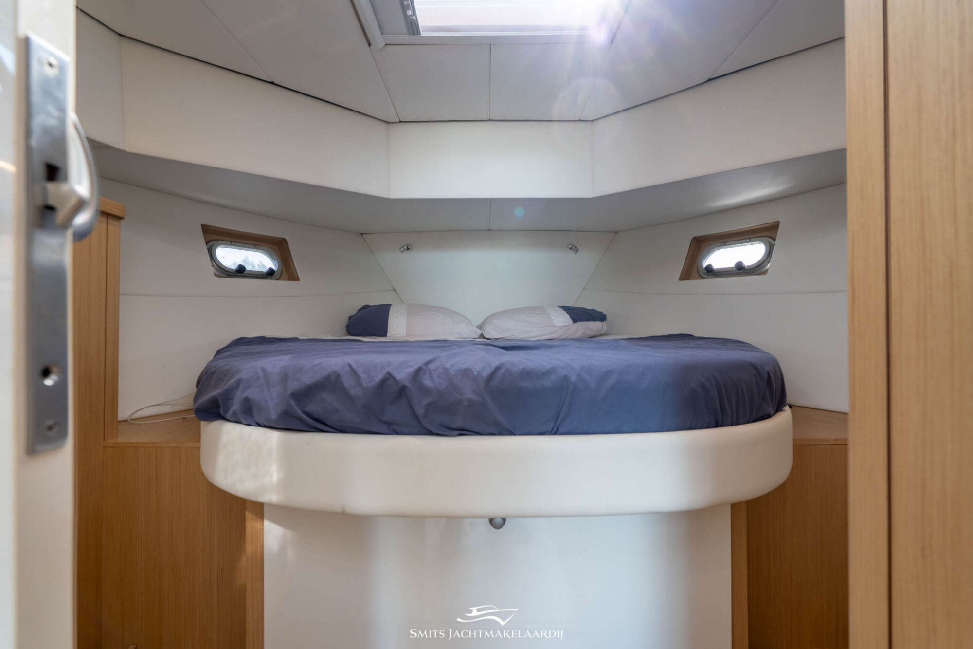 foto: 14 Crown yachts Crown Keyzer C107 Cabrio