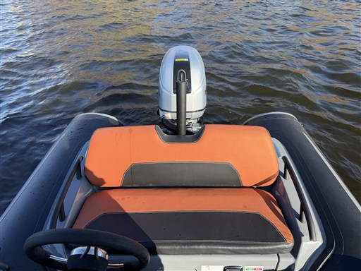 foto: 6 Grand 420 Golden Line