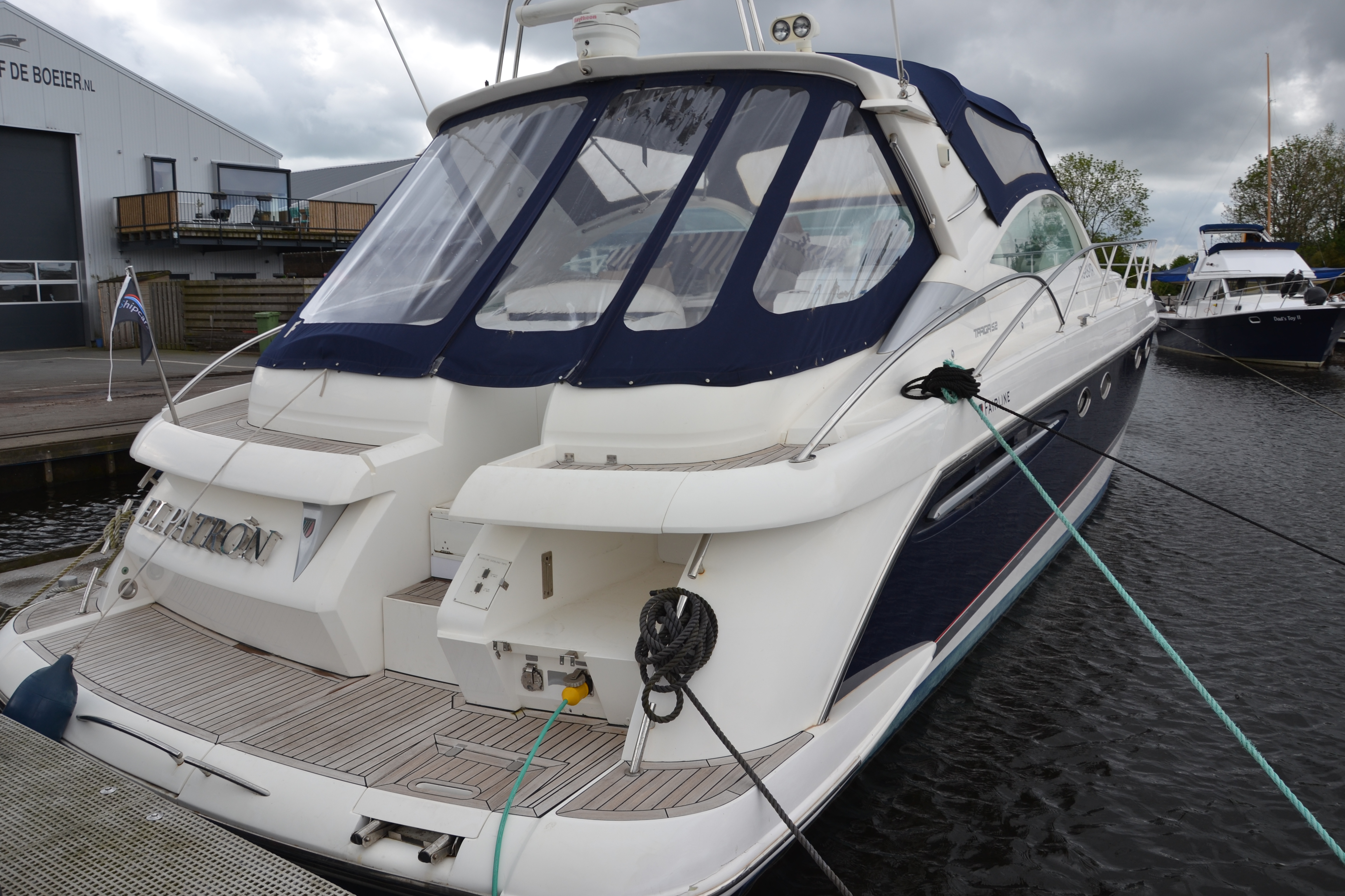 foto: 5 Fairline Targa 52