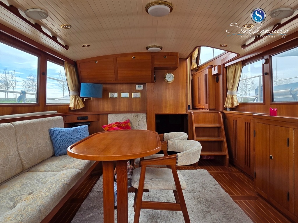 foto: 12 Valk Spiegelkotter 15.50