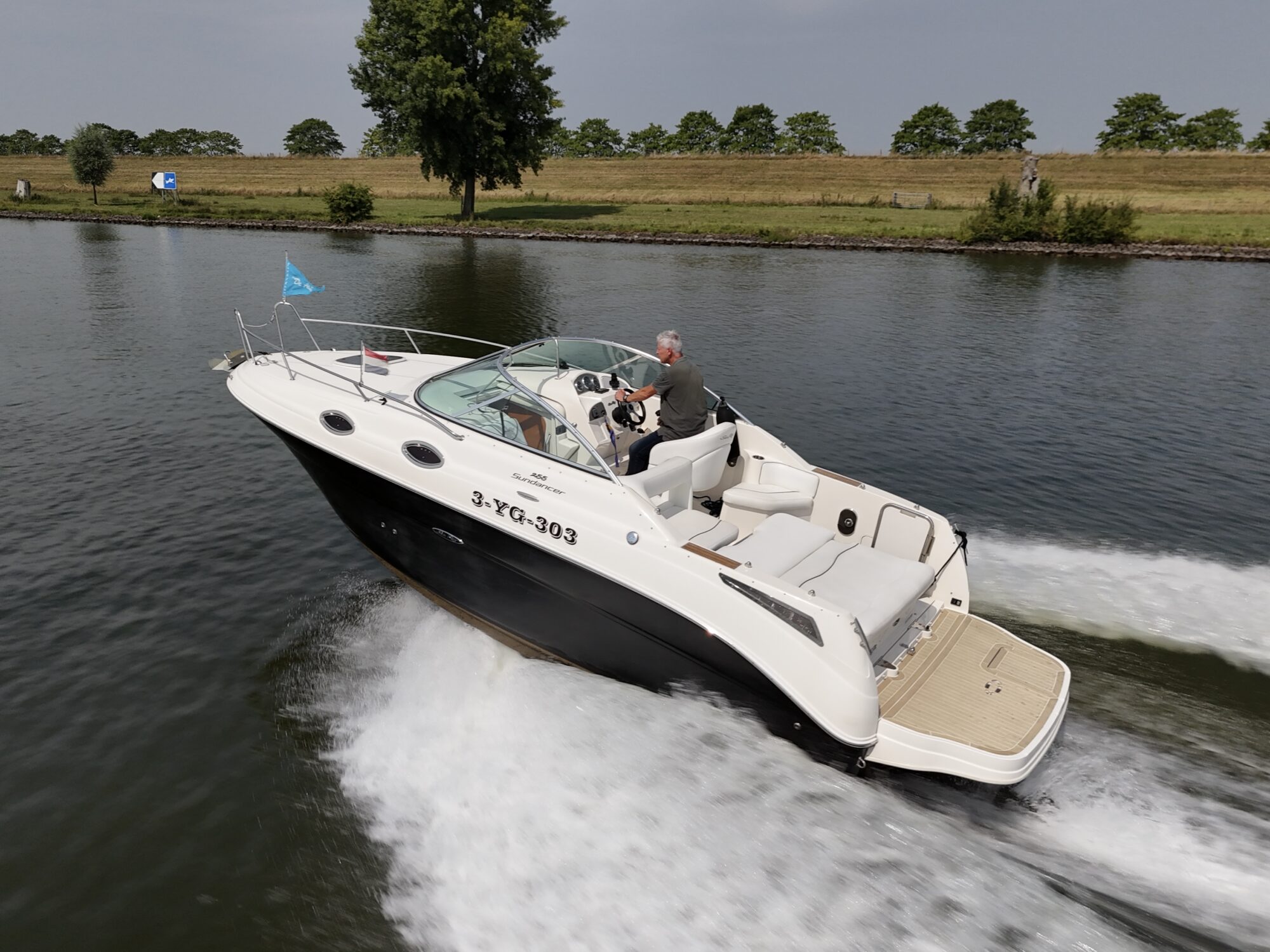 foto: 14 Sea Ray Sea Ray 255 Sundancer