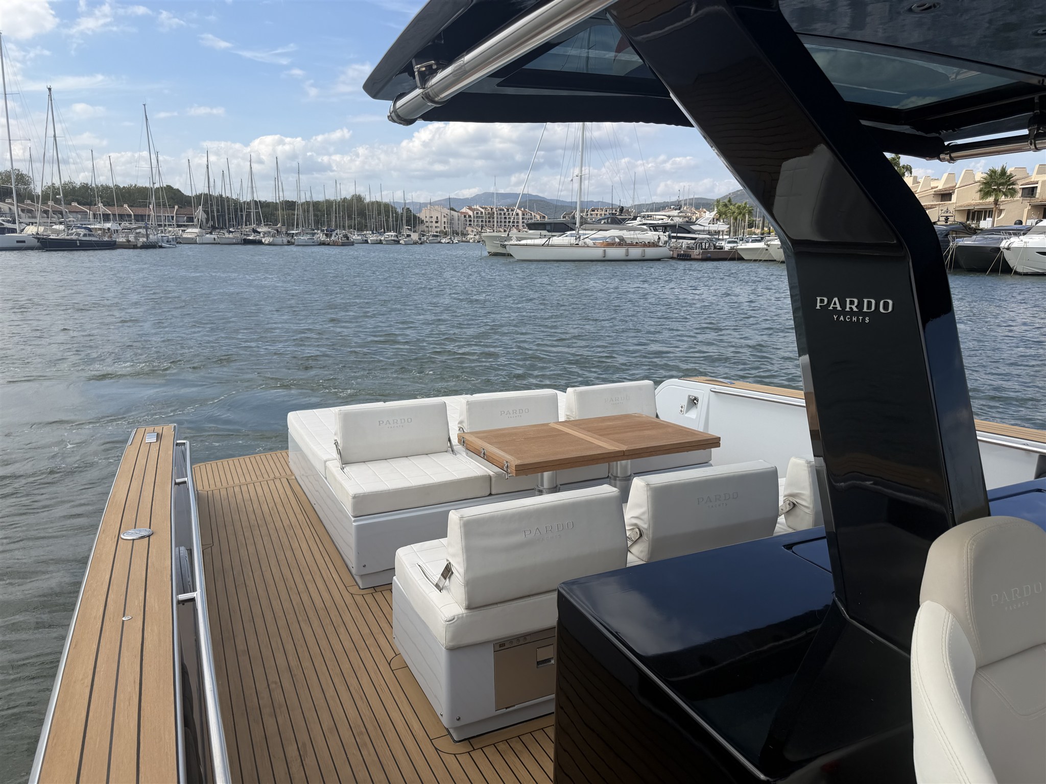 foto: 6 Pardo Yachts 43