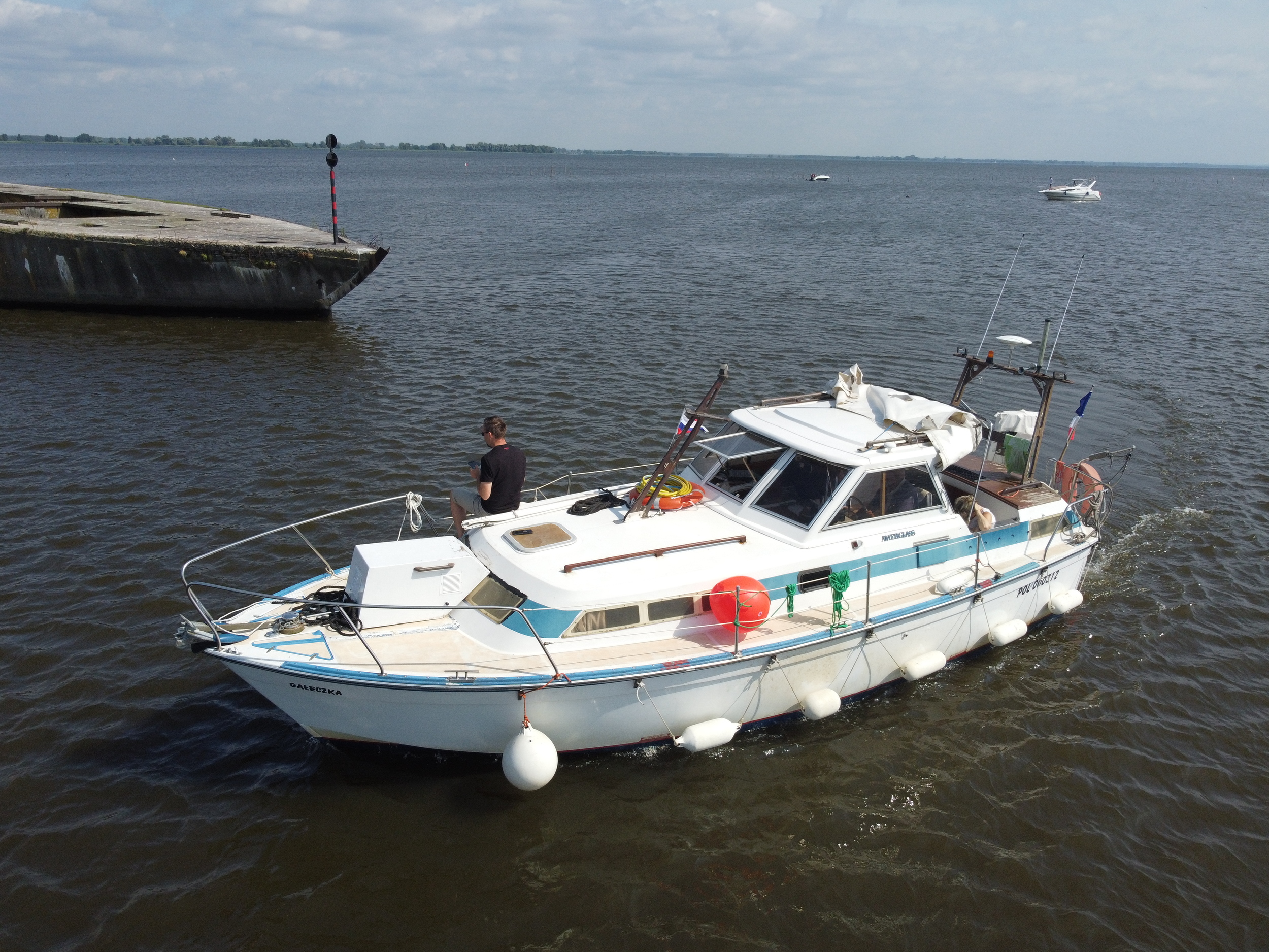 foto: 17 Amerglass Searunner 30 AK