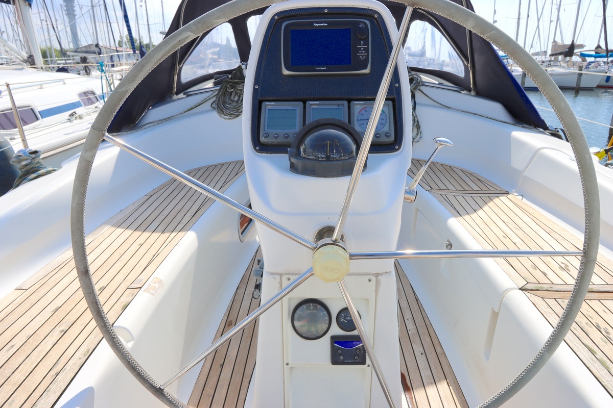 foto: 11 Bavaria  34 Cruiser