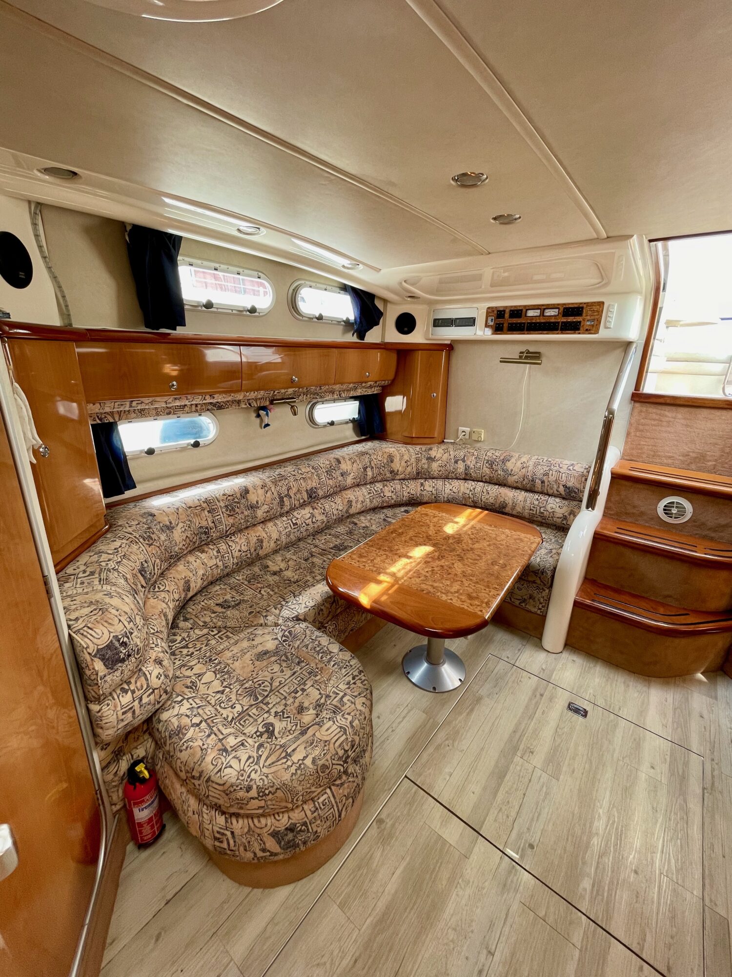 foto: 10 Sealine Sealine S37