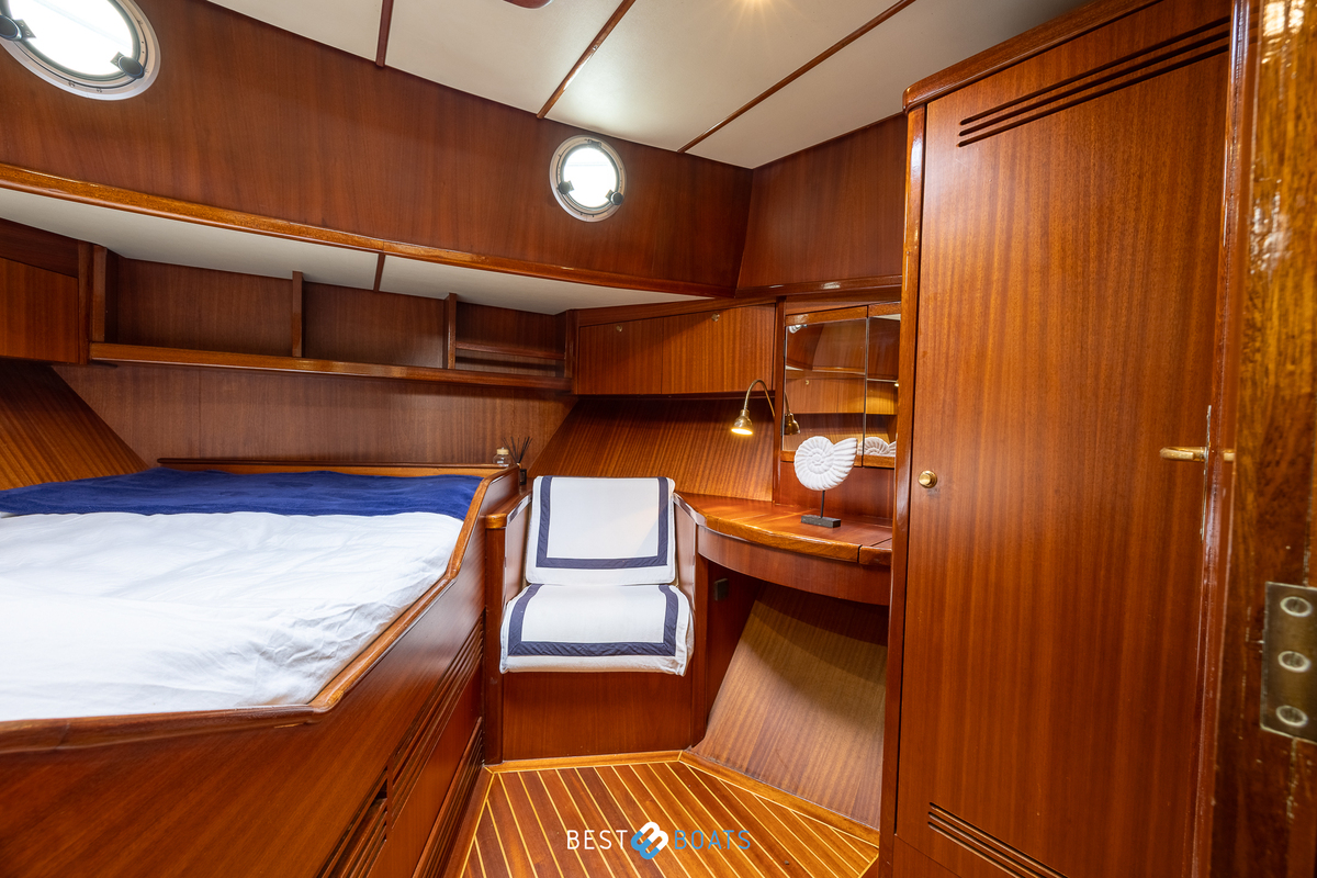 foto: 17 Tradewind 33