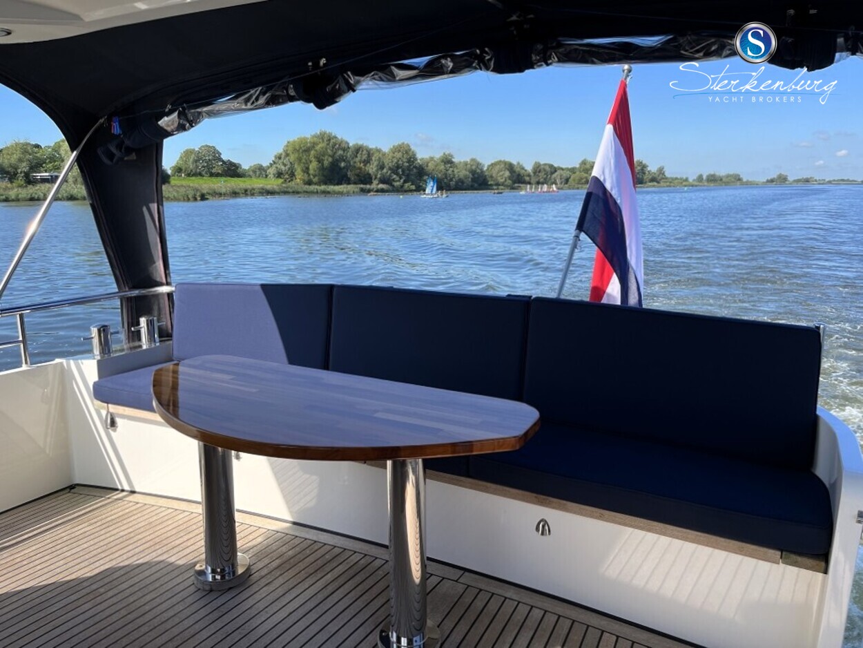 foto: 25 Valk Continental 15.60