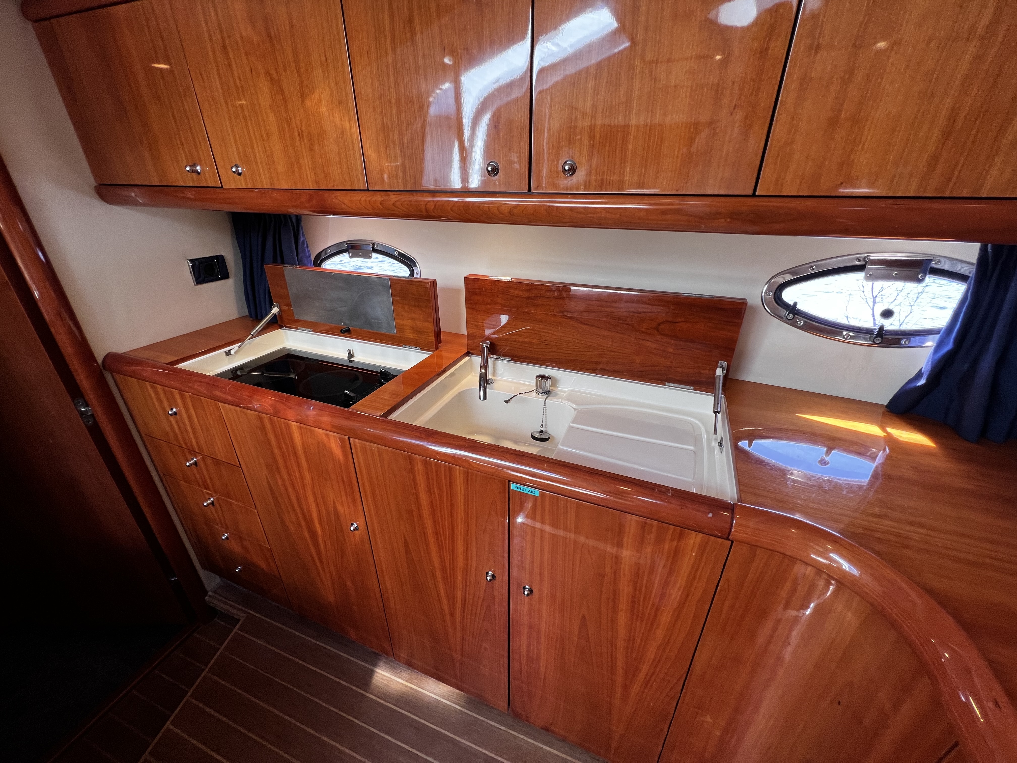 foto: 14 Sunseeker Camarque 50